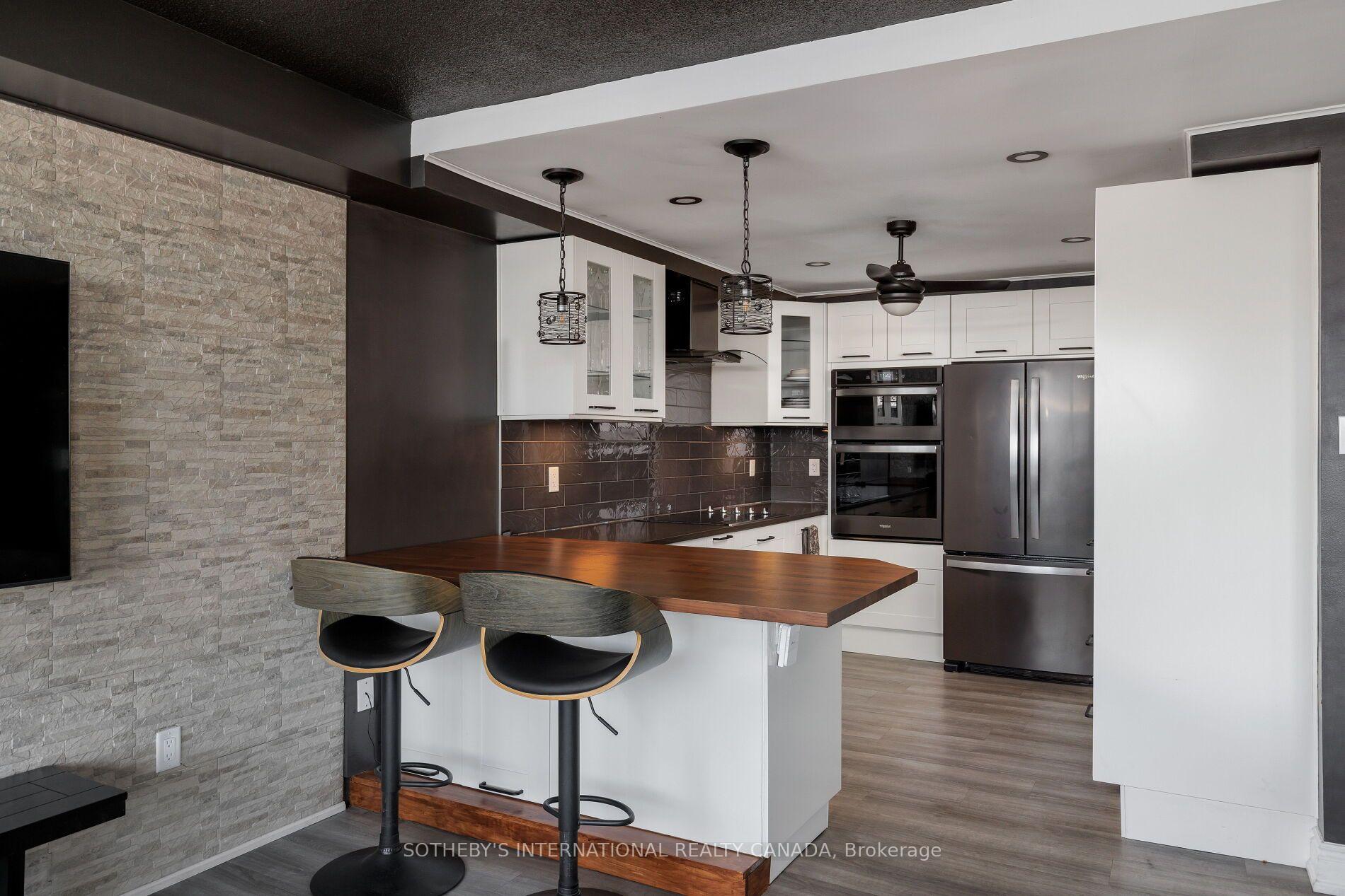 Photo 9 of Unit 903, 66 High Street E, Mississauga, Port Credit — HOMEH