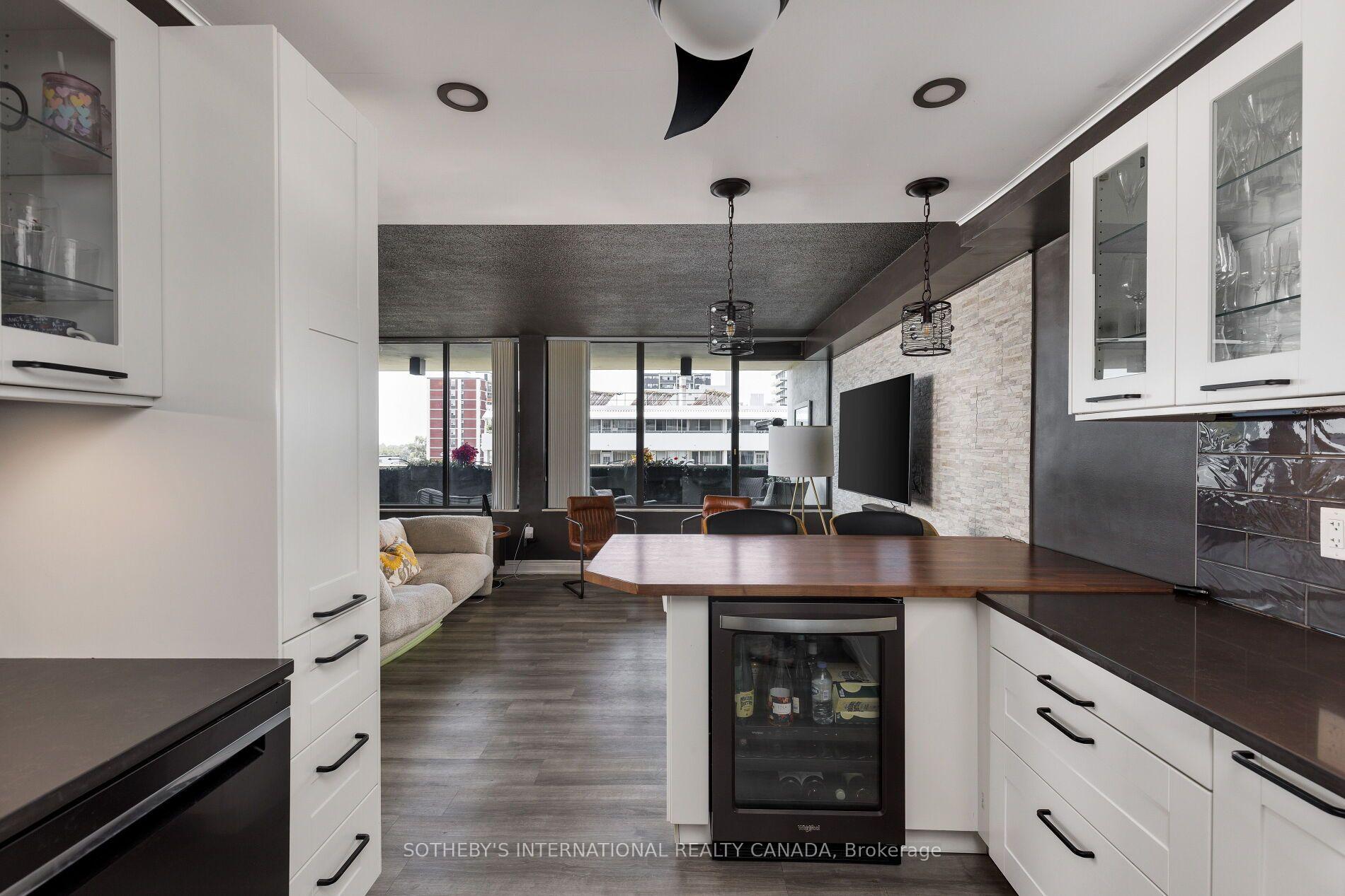 Photo 12 of Unit 903, 66 High Street E, Mississauga, Port Credit — HOMEH