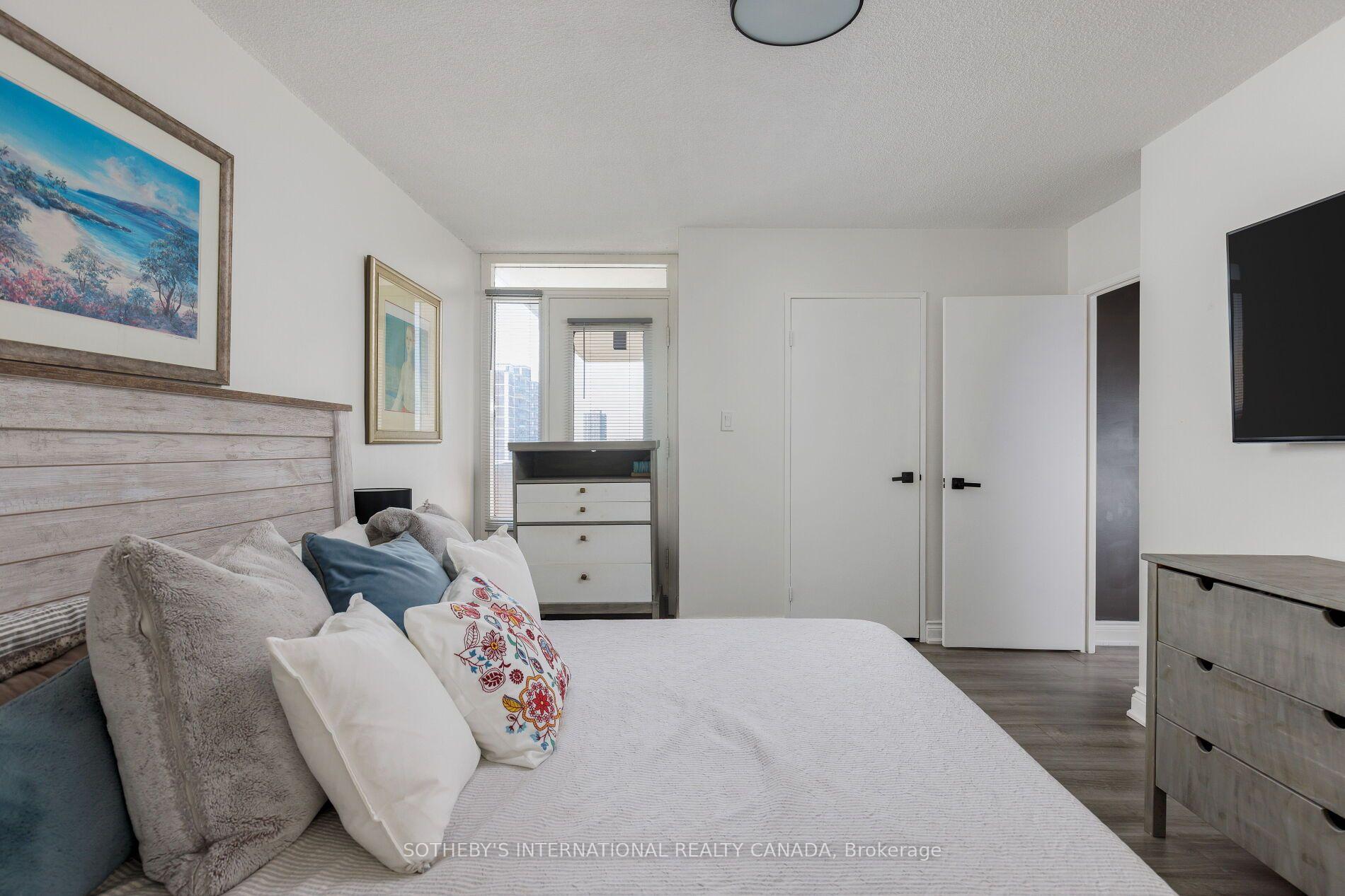 Photo 21 of Unit 903, 66 High Street E, Mississauga, Port Credit — HOMEH