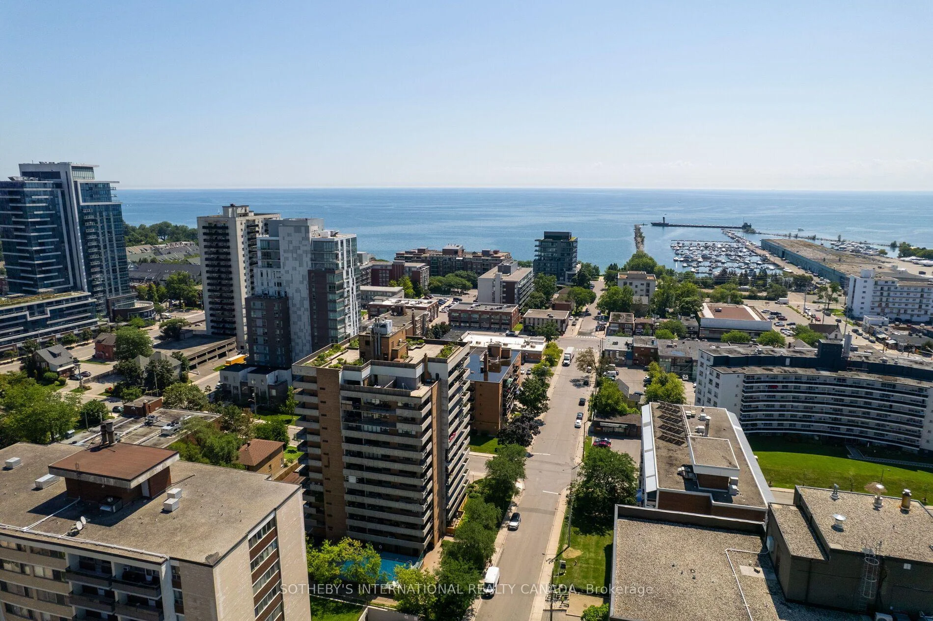 Photo 2 of Unit 903, 66 High Street E, Mississauga, Port Credit — HOMEH
