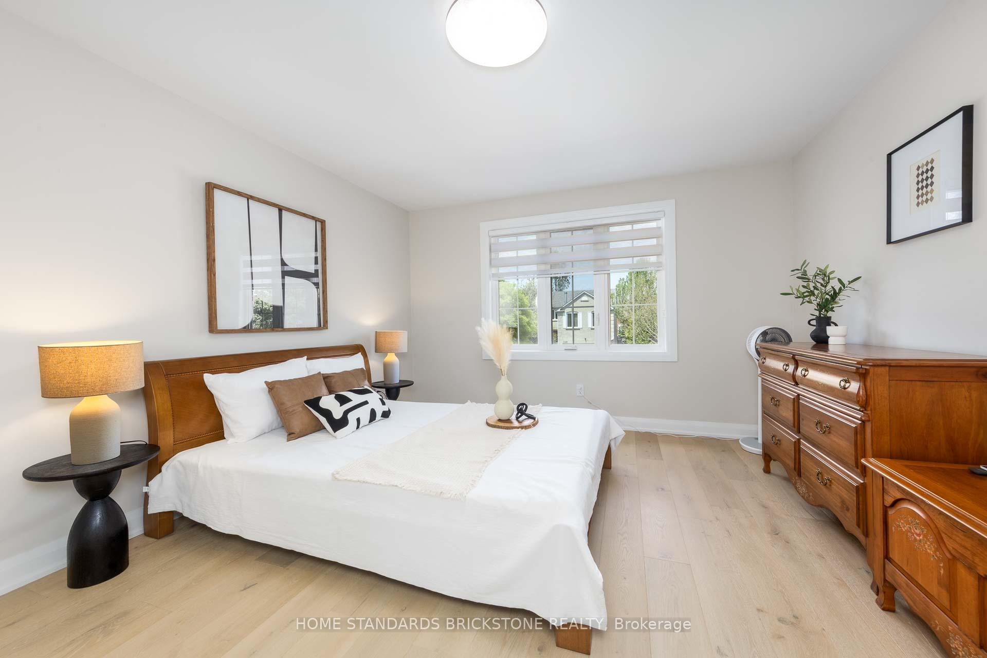 Photo 32 of 139 Pinewood Drive, Vaughan, Crestwood-Springfarm-Yorkhill — HOMEH