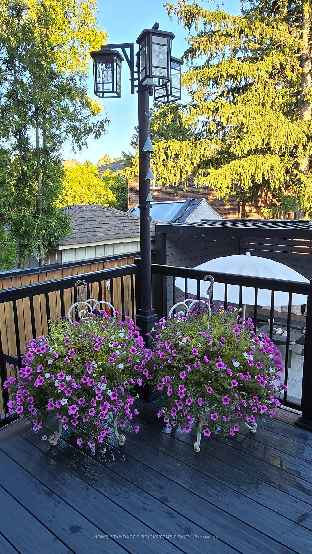 Photo 48 of 139 Pinewood Drive, Vaughan, Crestwood-Springfarm-Yorkhill — HOMEH