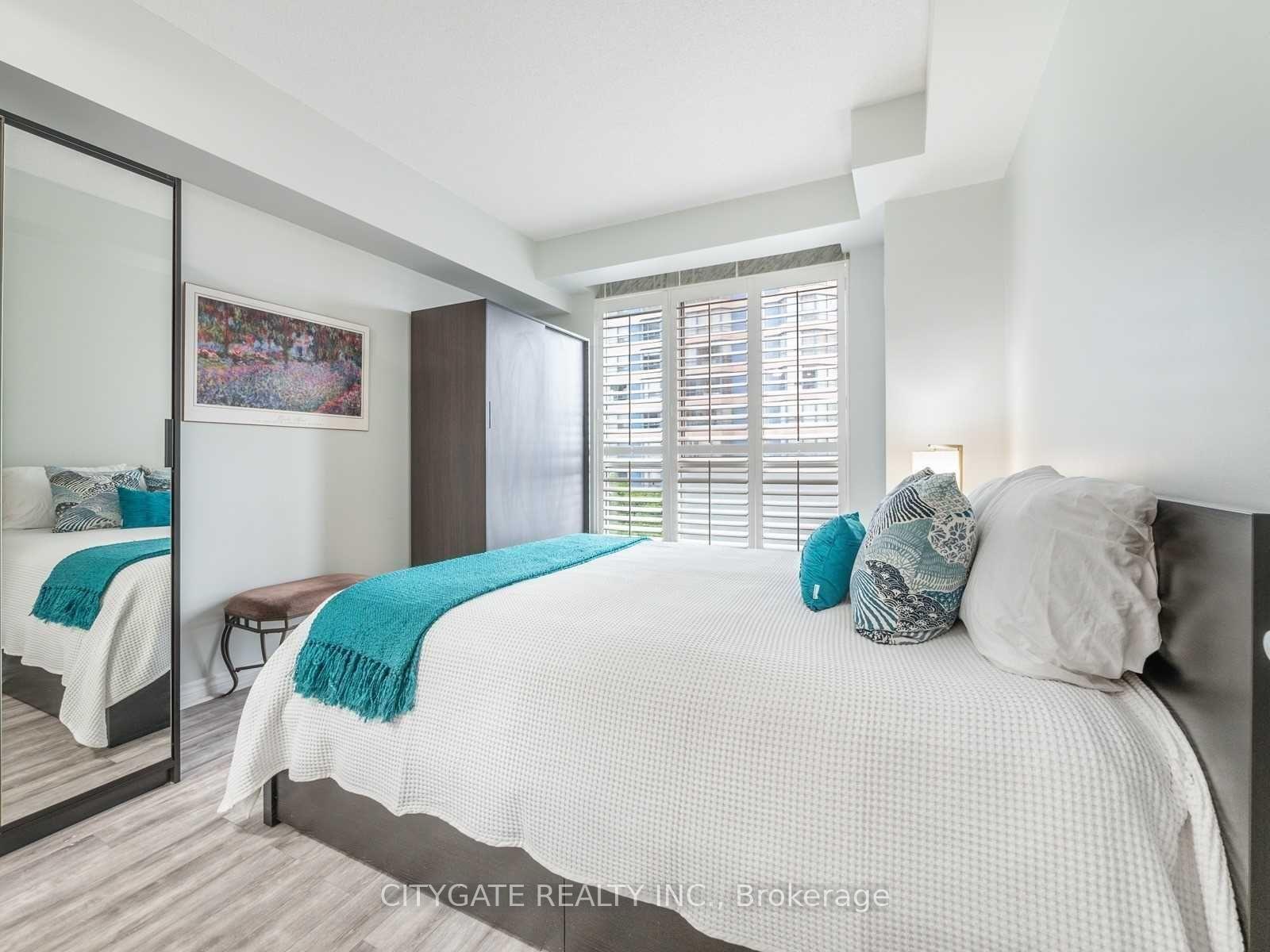 Photo 4 of Unit 314, 225 Webb Drive, Mississauga, City Centre — HOMEH