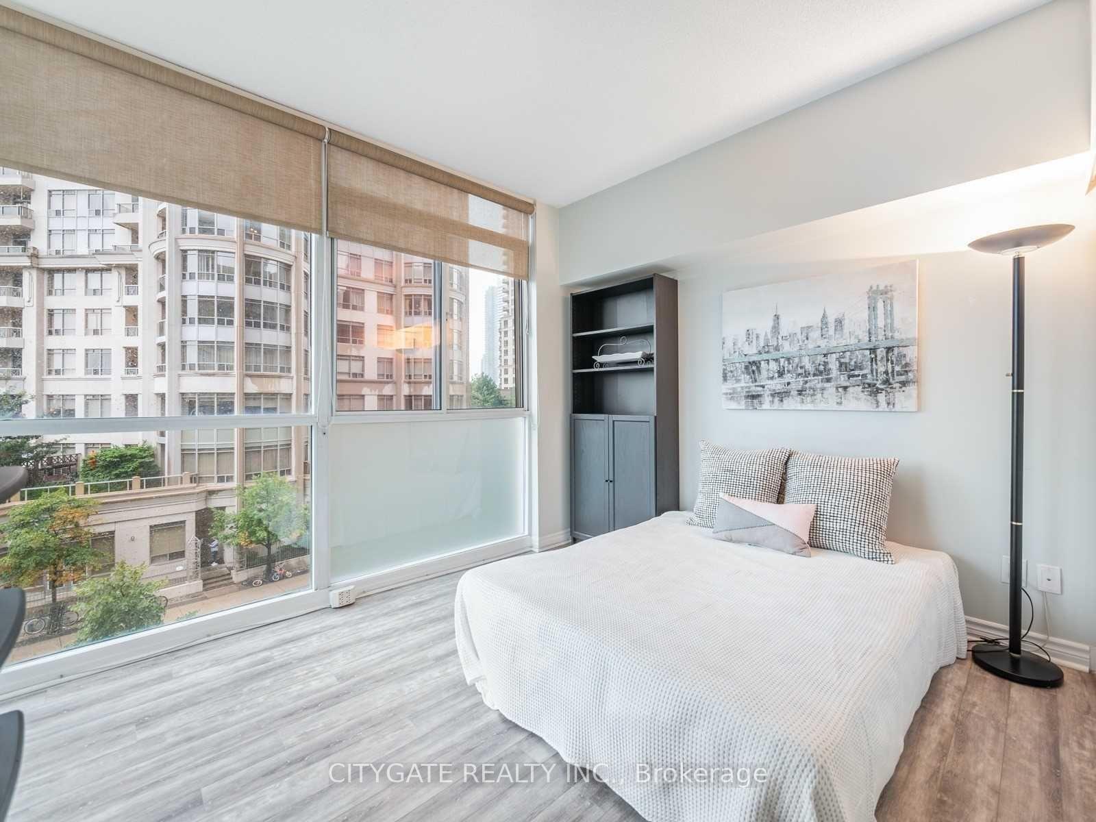 Photo 6 of Unit 314, 225 Webb Drive, Mississauga, City Centre — HOMEH