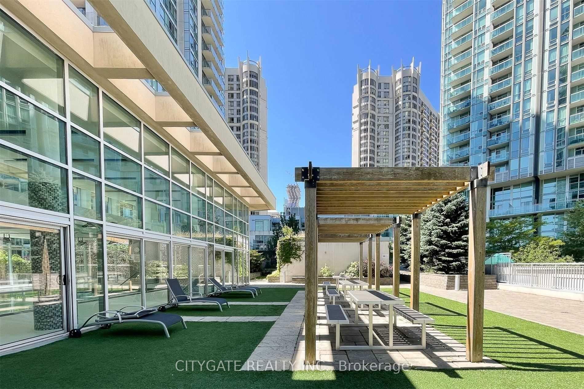 Photo 18 of Unit 314, 225 Webb Drive, Mississauga, City Centre — HOMEH