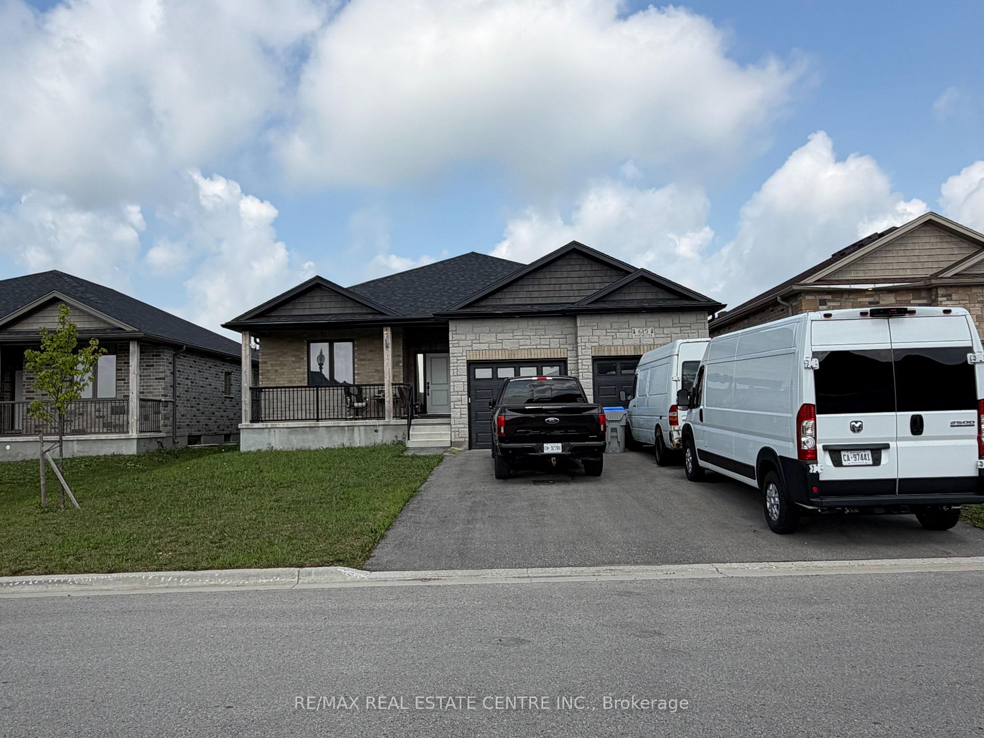 Photo 2 of 615 Winchester Avenue S, North Perth, Listowel — HOMEH