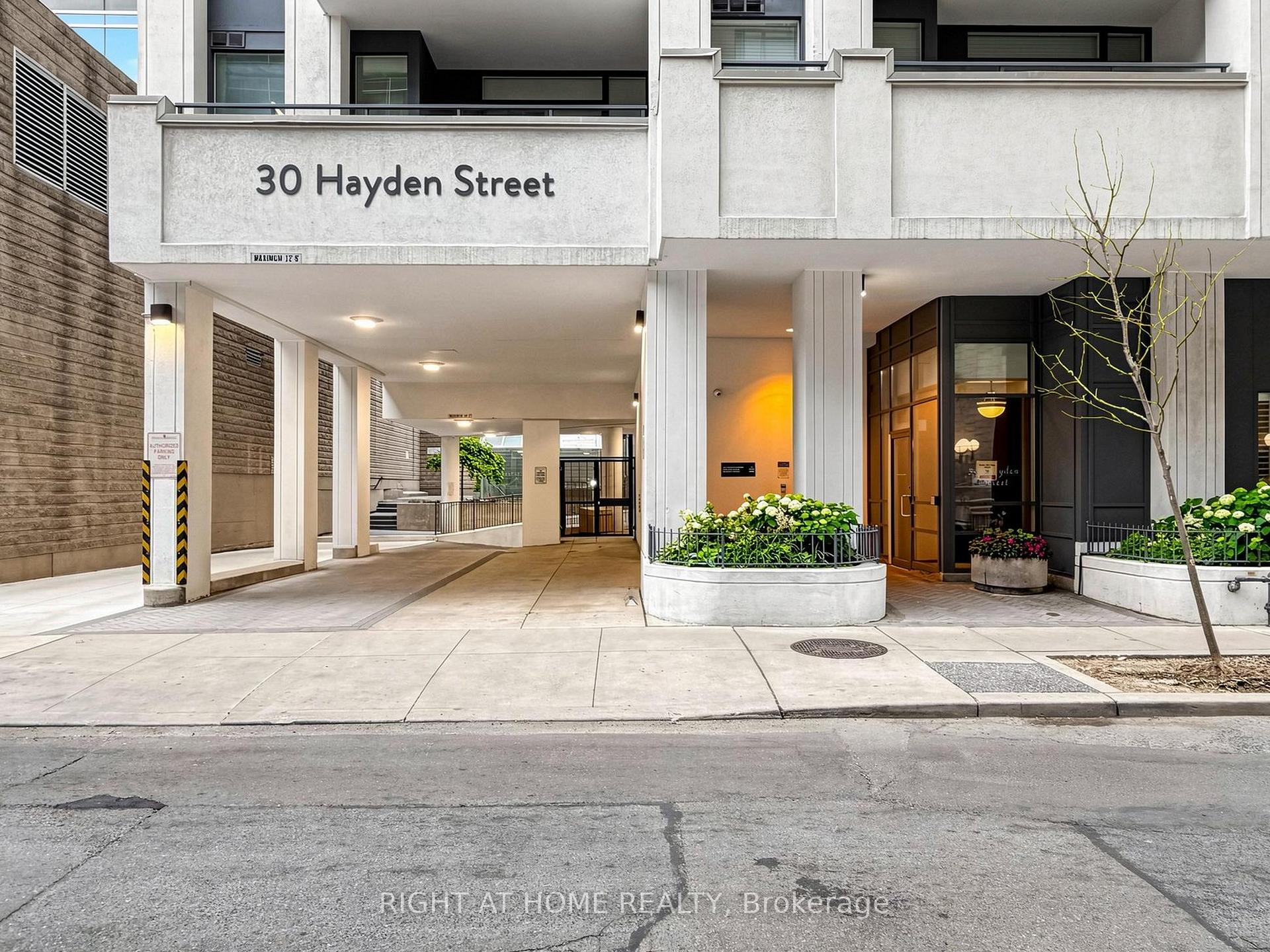 Photo 3 of Unit 404, 30 Hayden Street, Toronto, Church-Yonge Corridor — HOMEH
