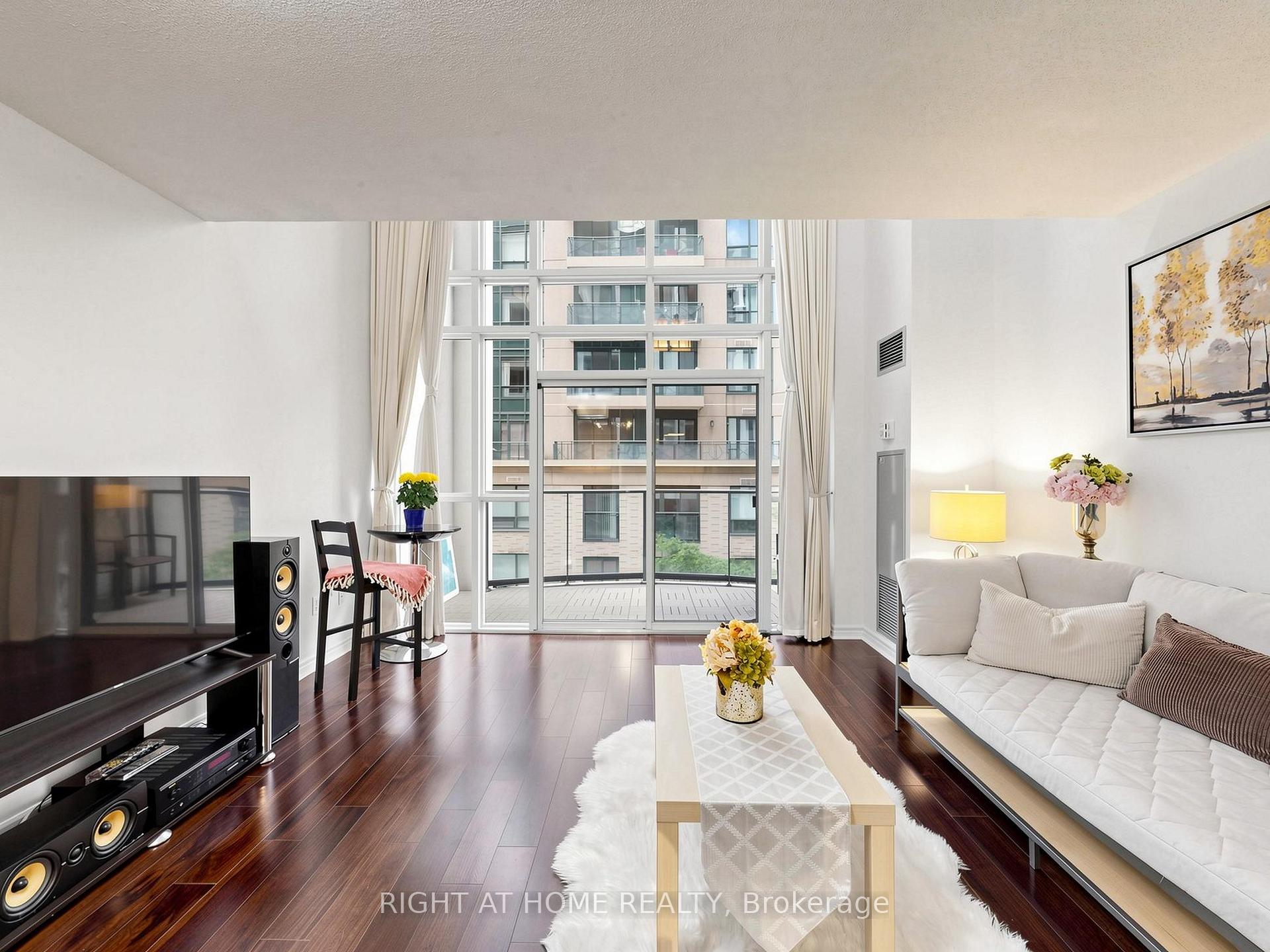 Photo 6 of Unit 404, 30 Hayden Street, Toronto, Church-Yonge Corridor — HOMEH