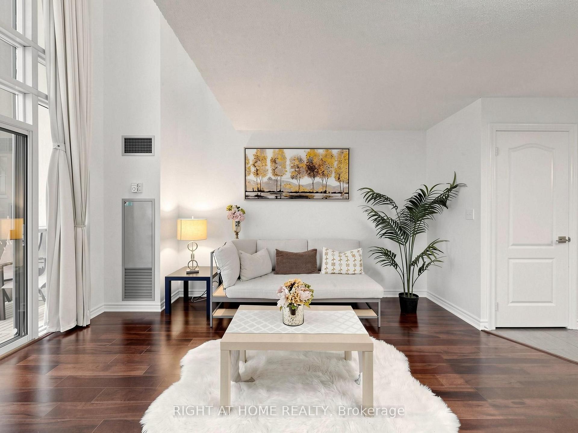 Photo 9 of Unit 404, 30 Hayden Street, Toronto, Church-Yonge Corridor — HOMEH