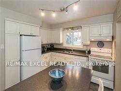 Photo 4 of 40 Sciberras Road, Markham, Unionville — HOMEH