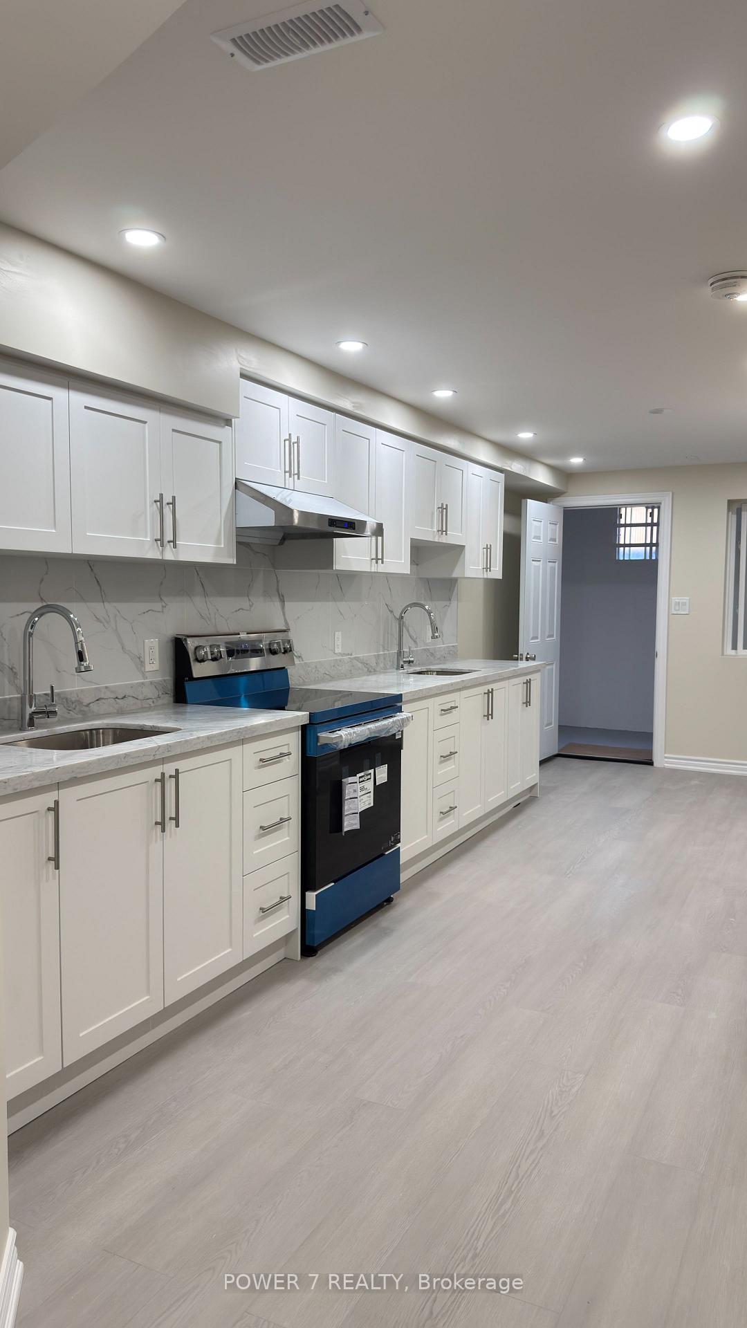 Photo 3 of Unit (Basement), 35 Joycedale Street, Markham, Middlefield — HOMEH