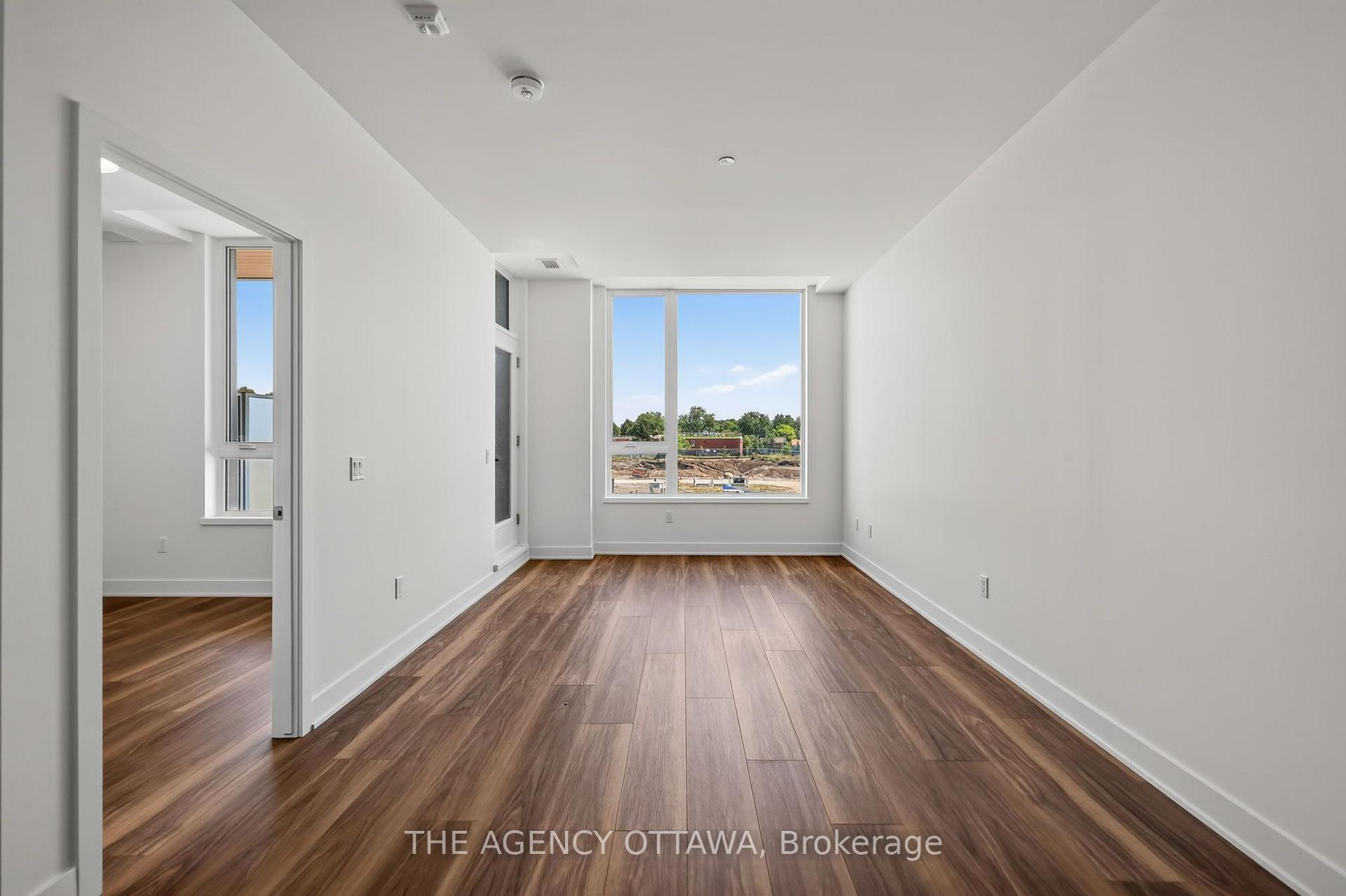 Photo 8 of Unit 302, 3085 Riverside Drive, Ottawa, Mooneys Bay/Riverside Park — HOMEH
