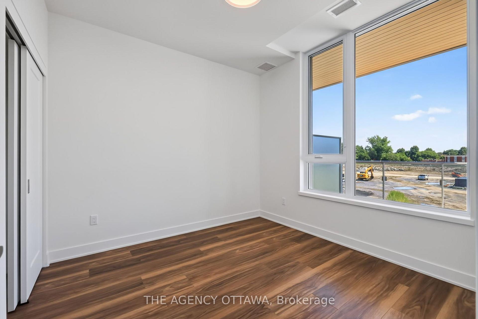 Photo 10 of Unit 302, 3085 Riverside Drive, Ottawa, Mooneys Bay/Riverside Park — HOMEH