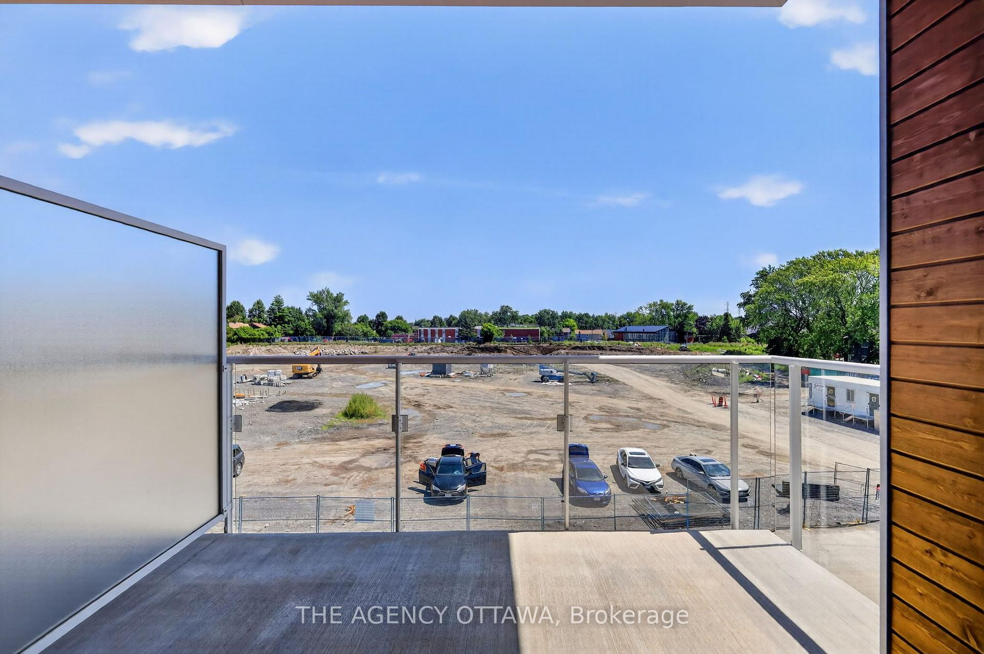 Photo 12 of Unit 302, 3085 Riverside Drive, Ottawa, Mooneys Bay/Riverside Park — HOMEH