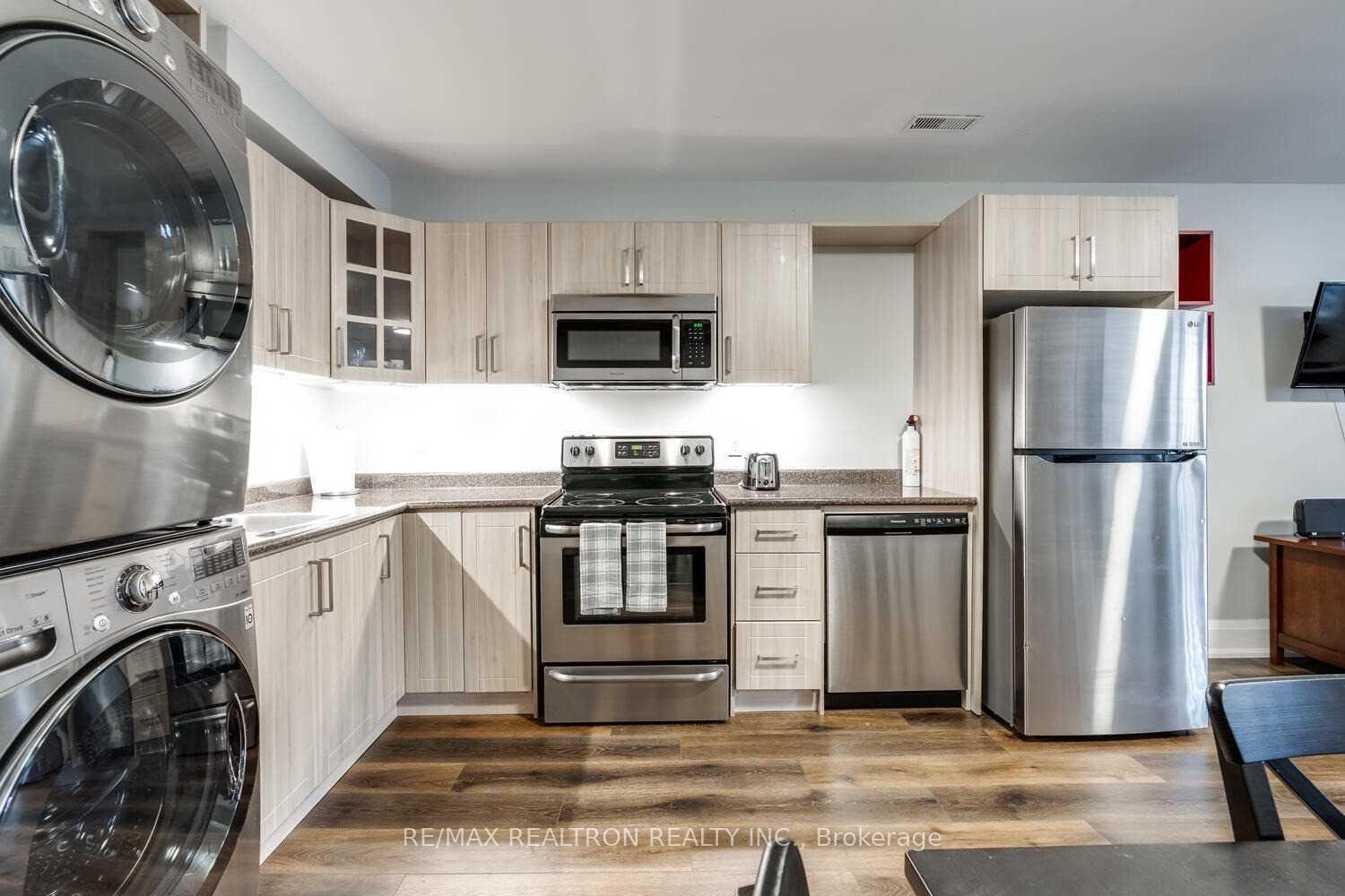 Photo 7 of Unit Lower, 1319 Gerrard Street E, Toronto, Greenwood-Coxwell — HOMEH