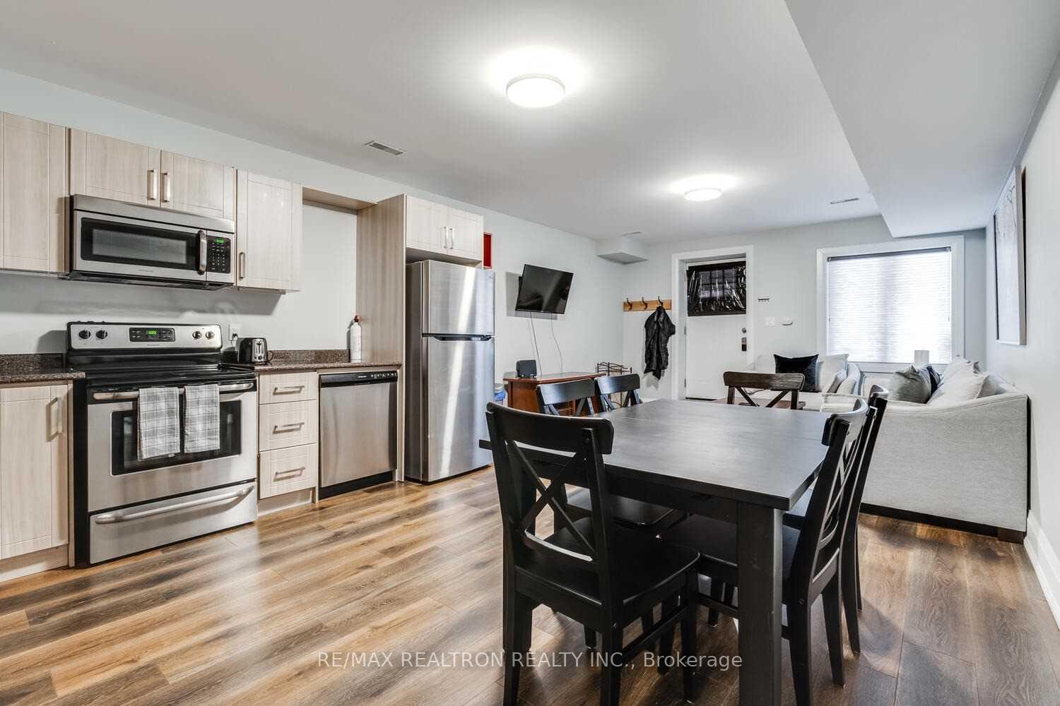 Photo 9 of Unit Lower, 1319 Gerrard Street E, Toronto, Greenwood-Coxwell — HOMEH
