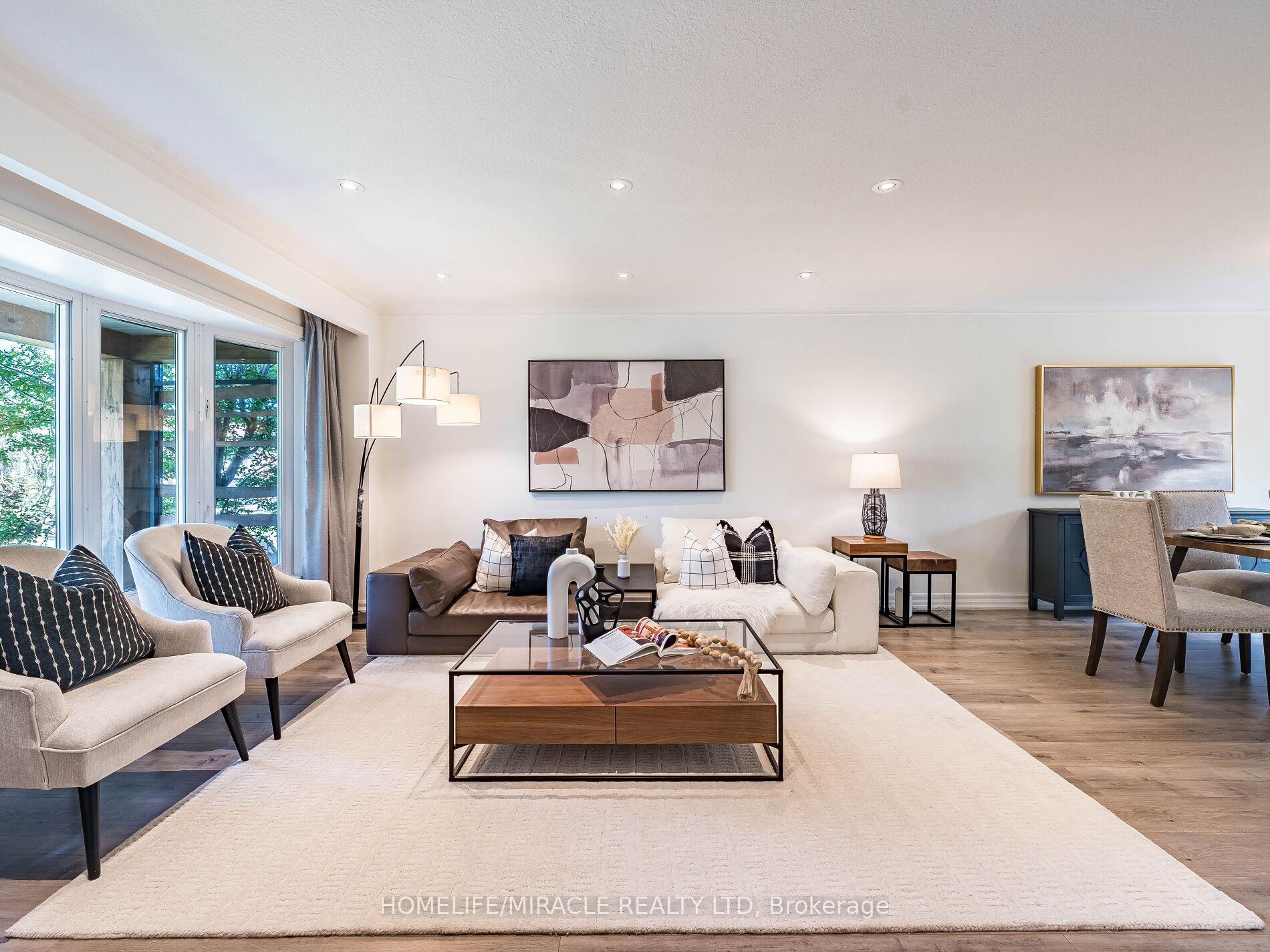 Photo 2 of 7 Chapais Crescent, Scarborough, Centennial Scarborough — HOMEH