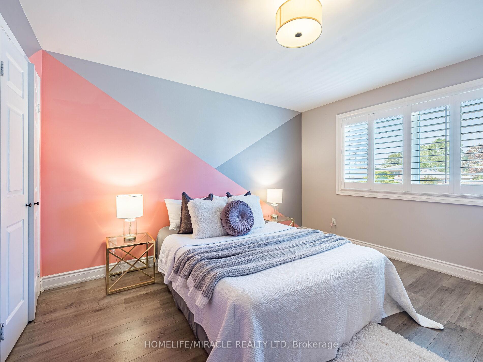Photo 13 of 7 Chapais Crescent, Scarborough, Centennial Scarborough — HOMEH