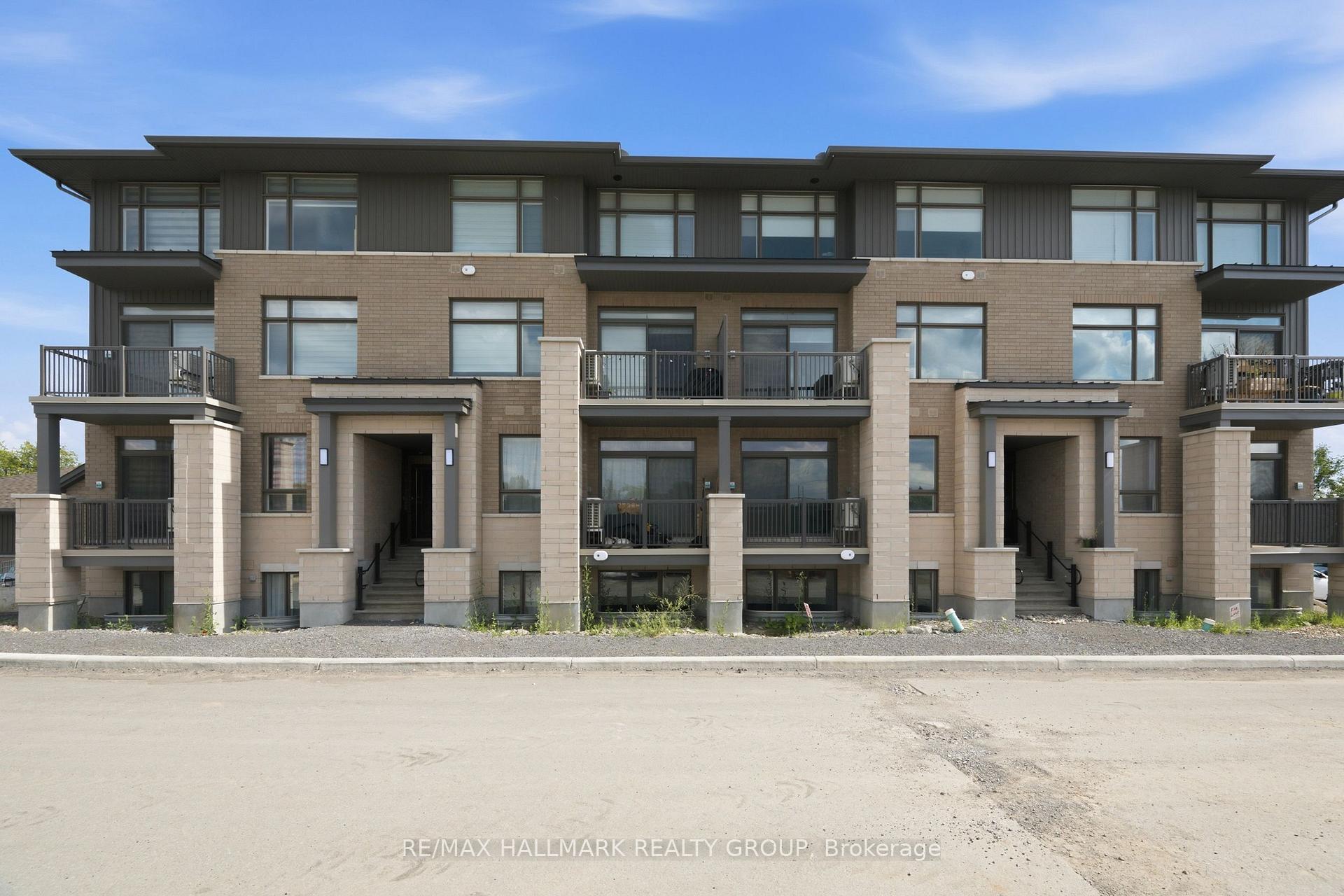 Photo 1 of 623 Silhouette Private, Ottawa, Barrhaven - Cedargrove/Fraserdale — HOMEH