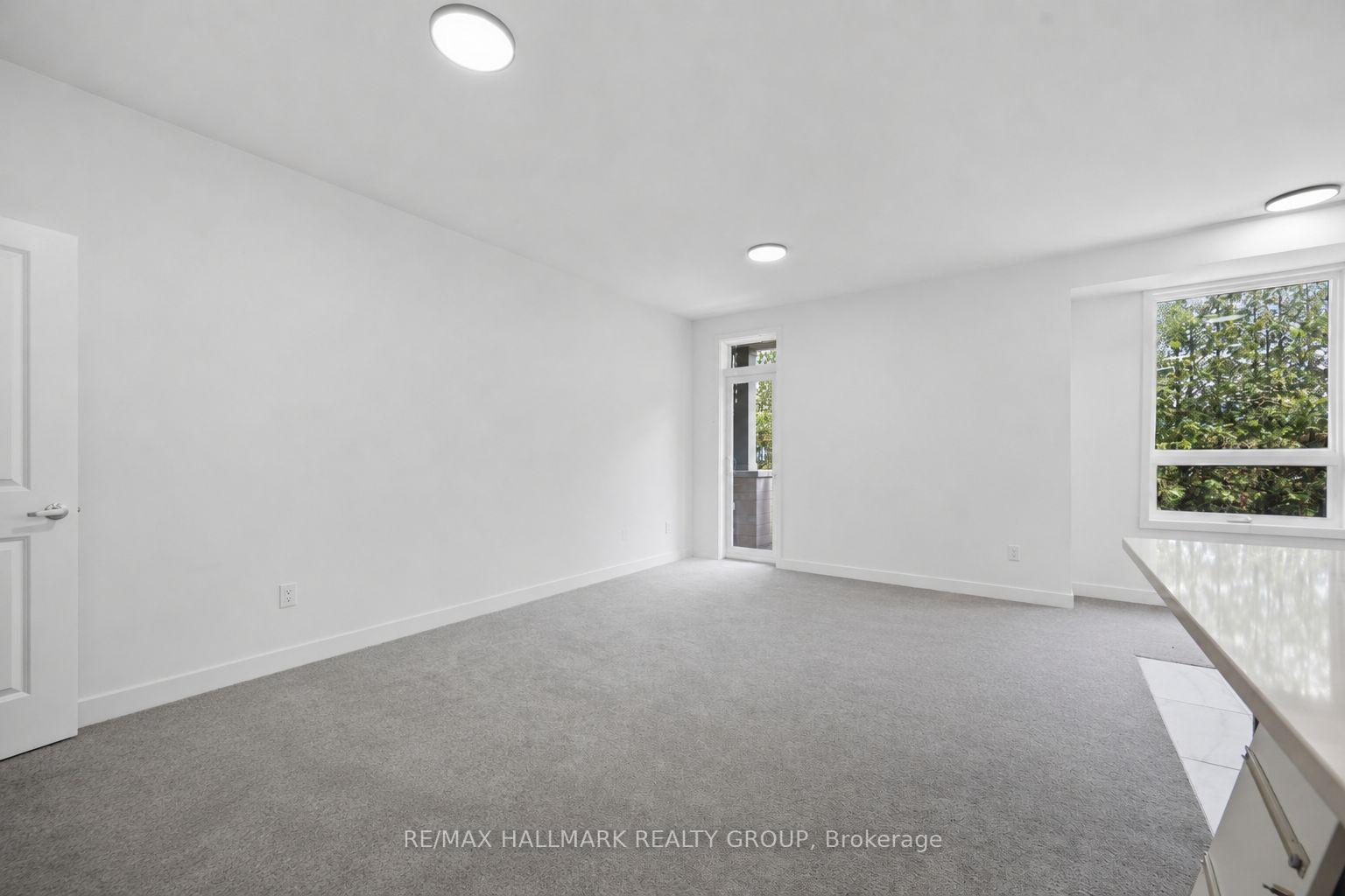 Photo 7 of 623 Silhouette Private, Ottawa, Barrhaven - Cedargrove/Fraserdale — HOMEH