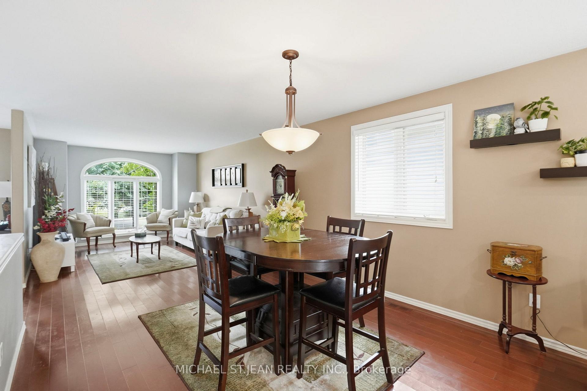Photo 19 of 34 Brooklyn Avenue, Brantford, Lion's Park — HOMEH