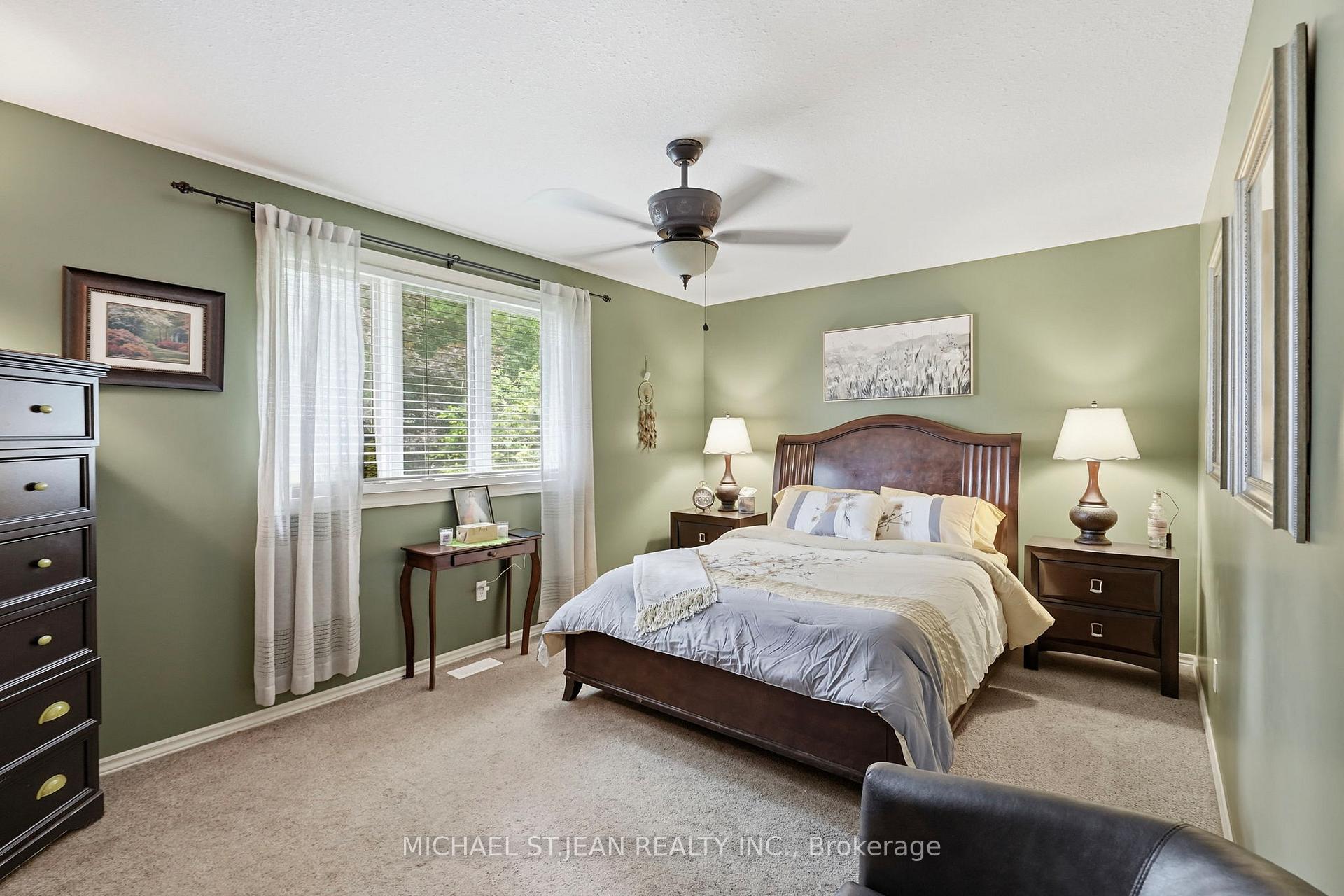 Photo 22 of 34 Brooklyn Avenue, Brantford, Lion's Park — HOMEH