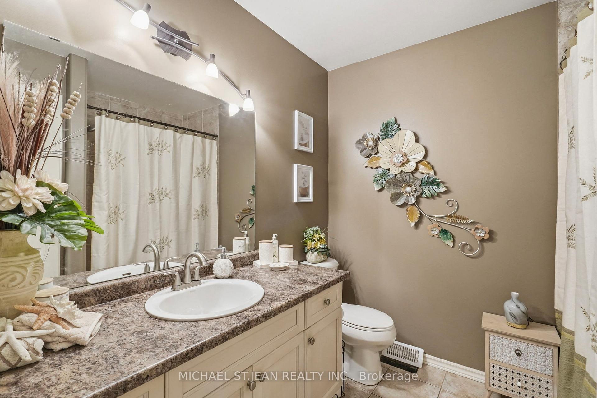 Photo 24 of 34 Brooklyn Avenue, Brantford, Lion's Park — HOMEH