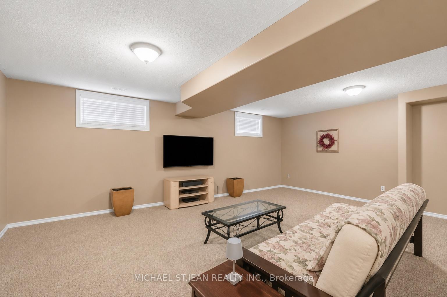 Photo 31 of 34 Brooklyn Avenue, Brantford, Lion's Park — HOMEH