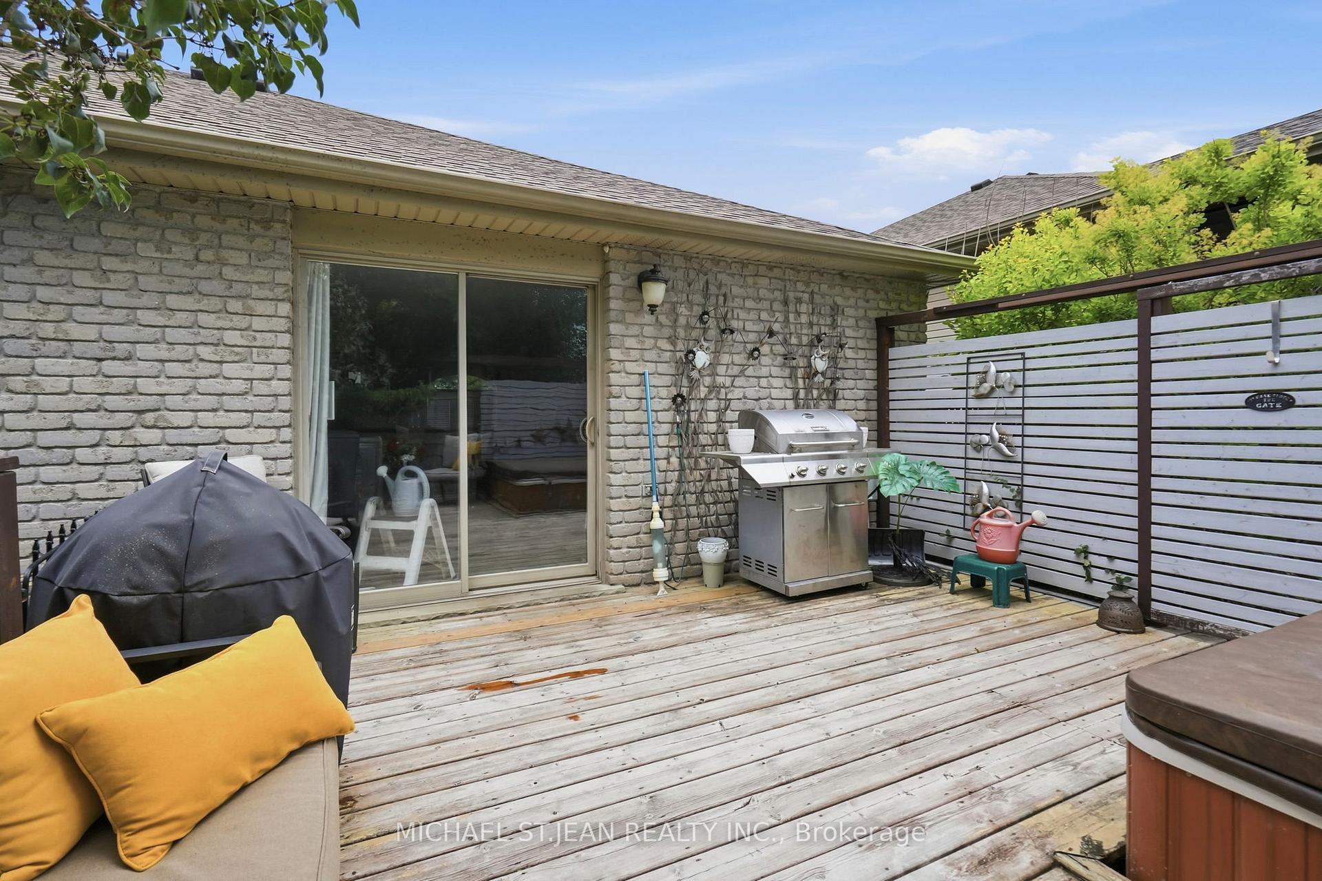 Photo 37 of 34 Brooklyn Avenue, Brantford, Lion's Park — HOMEH