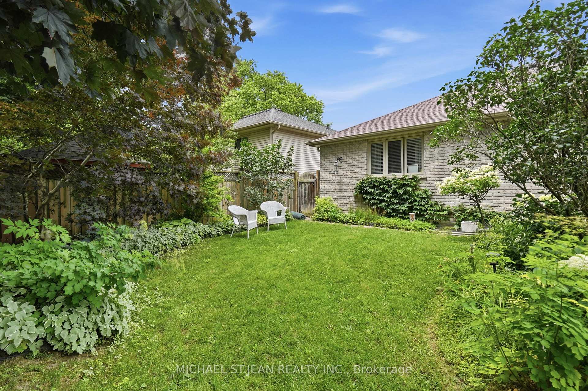Photo 40 of 34 Brooklyn Avenue, Brantford, Lion's Park — HOMEH