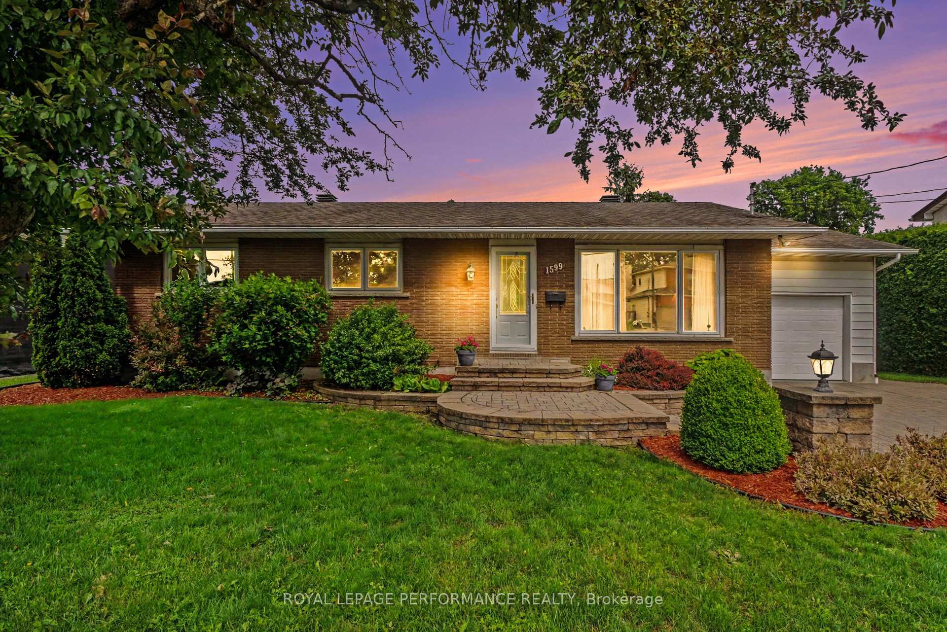 Photo 36 of 1599 Maxime Street, Ottawa, Pineview — HOMEH
