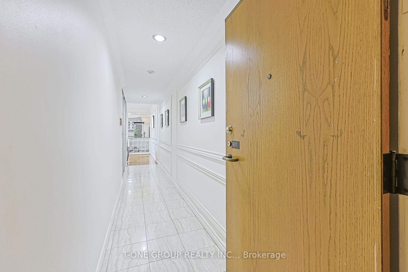 Photo 5 of Unit 901, 99 Cameron Street, Toronto, Kensington-Chinatown — HOMEH
