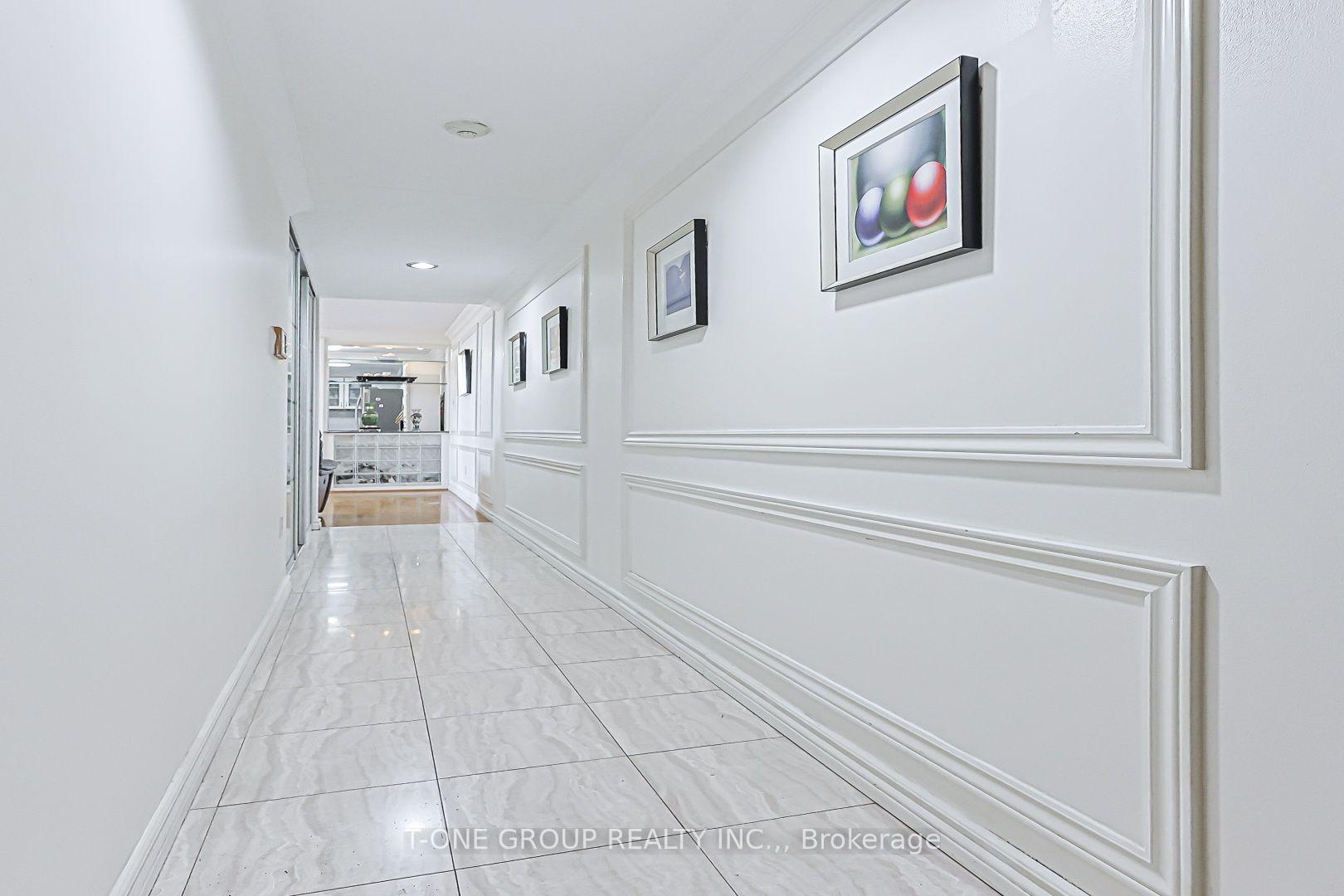 Photo 6 of Unit 901, 99 Cameron Street, Toronto, Kensington-Chinatown — HOMEH