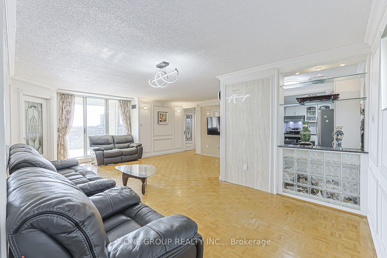 Photo 8 of Unit 901, 99 Cameron Street, Toronto, Kensington-Chinatown — HOMEH