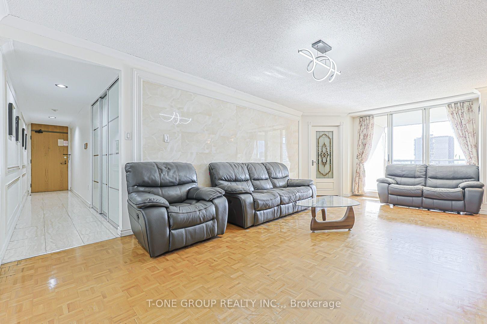 Photo 9 of Unit 901, 99 Cameron Street, Toronto, Kensington-Chinatown — HOMEH