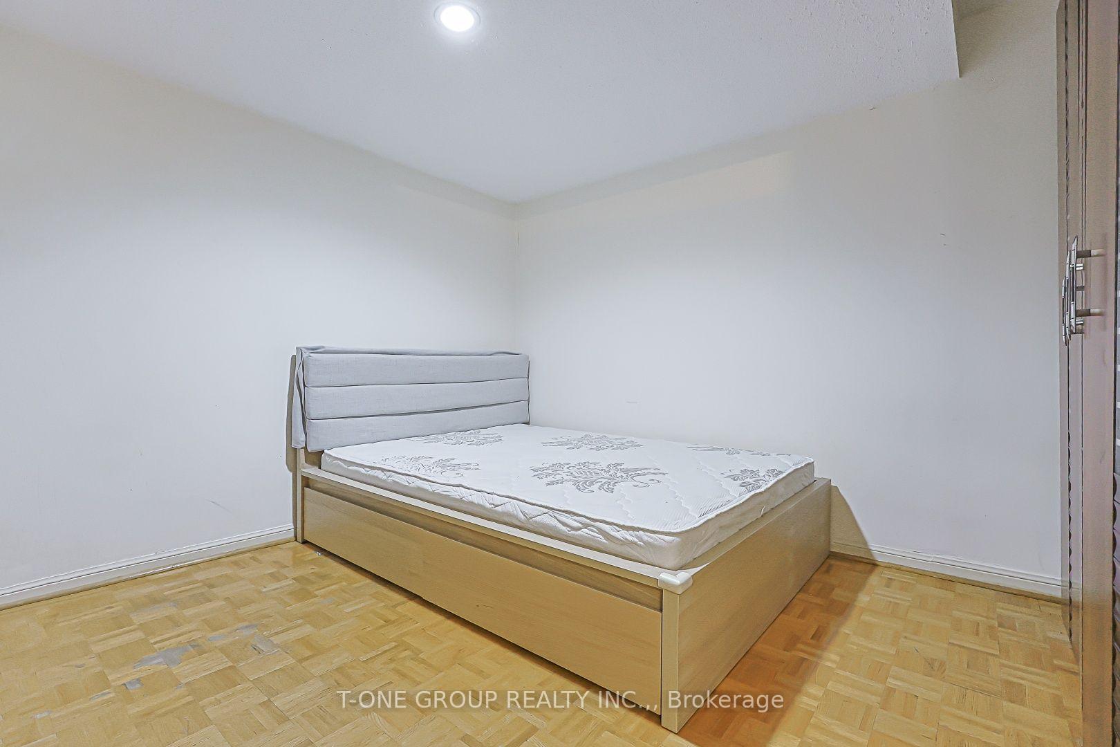 Photo 21 of Unit 901, 99 Cameron Street, Toronto, Kensington-Chinatown — HOMEH