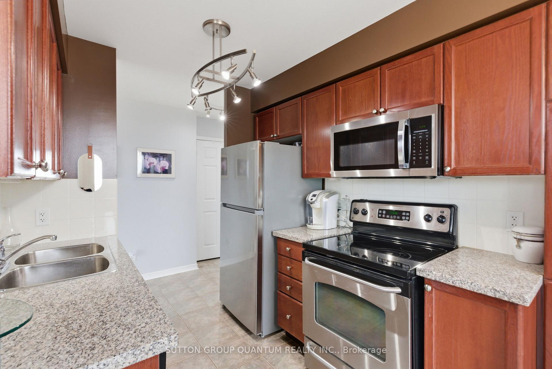 Photo 5 of Unit 104, 4889 Kimbermount Avenue, Mississauga, Central Erin Mills — HOMEH