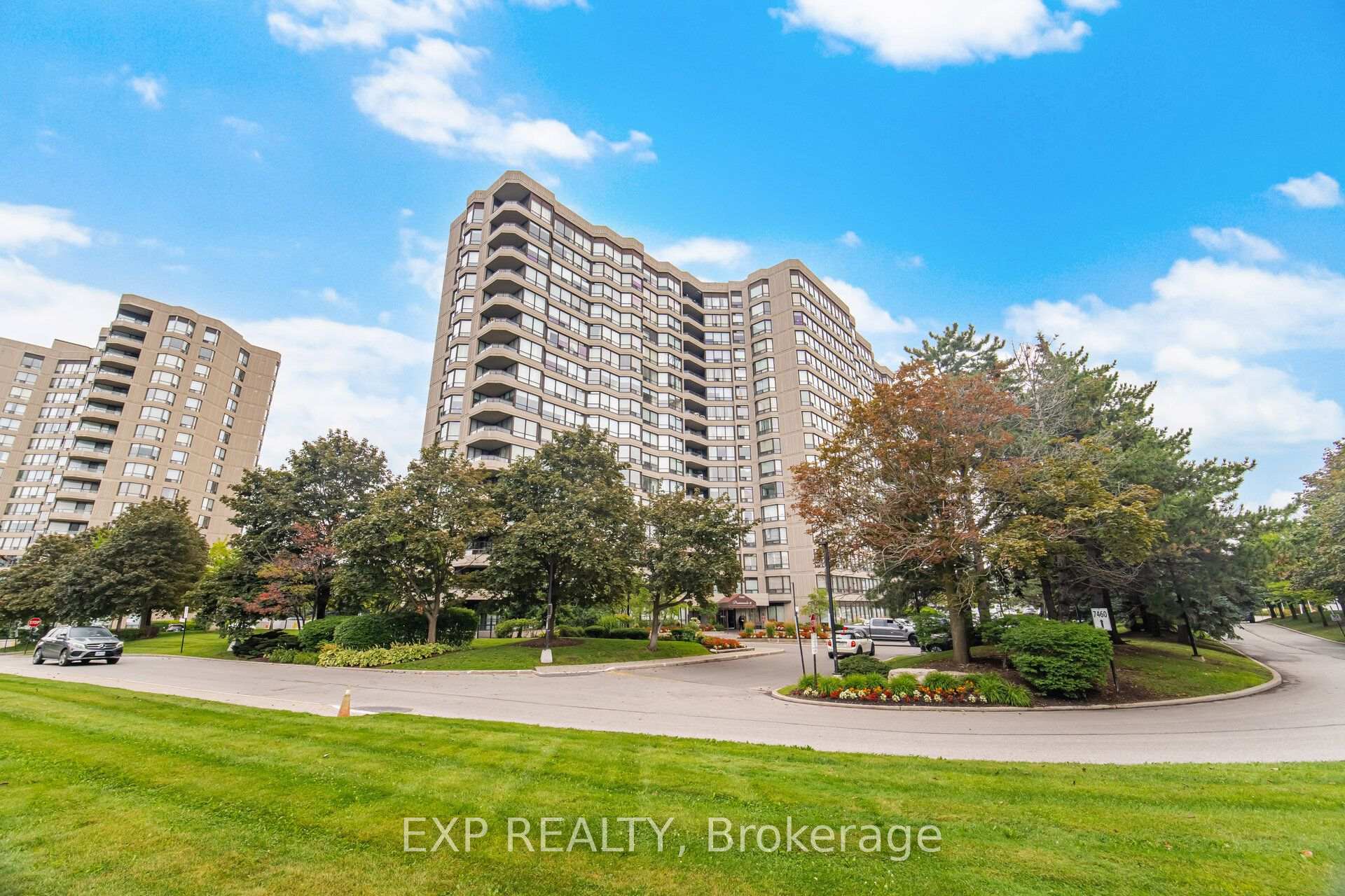 Photo of Unit 410, 7440 Bathurst Street