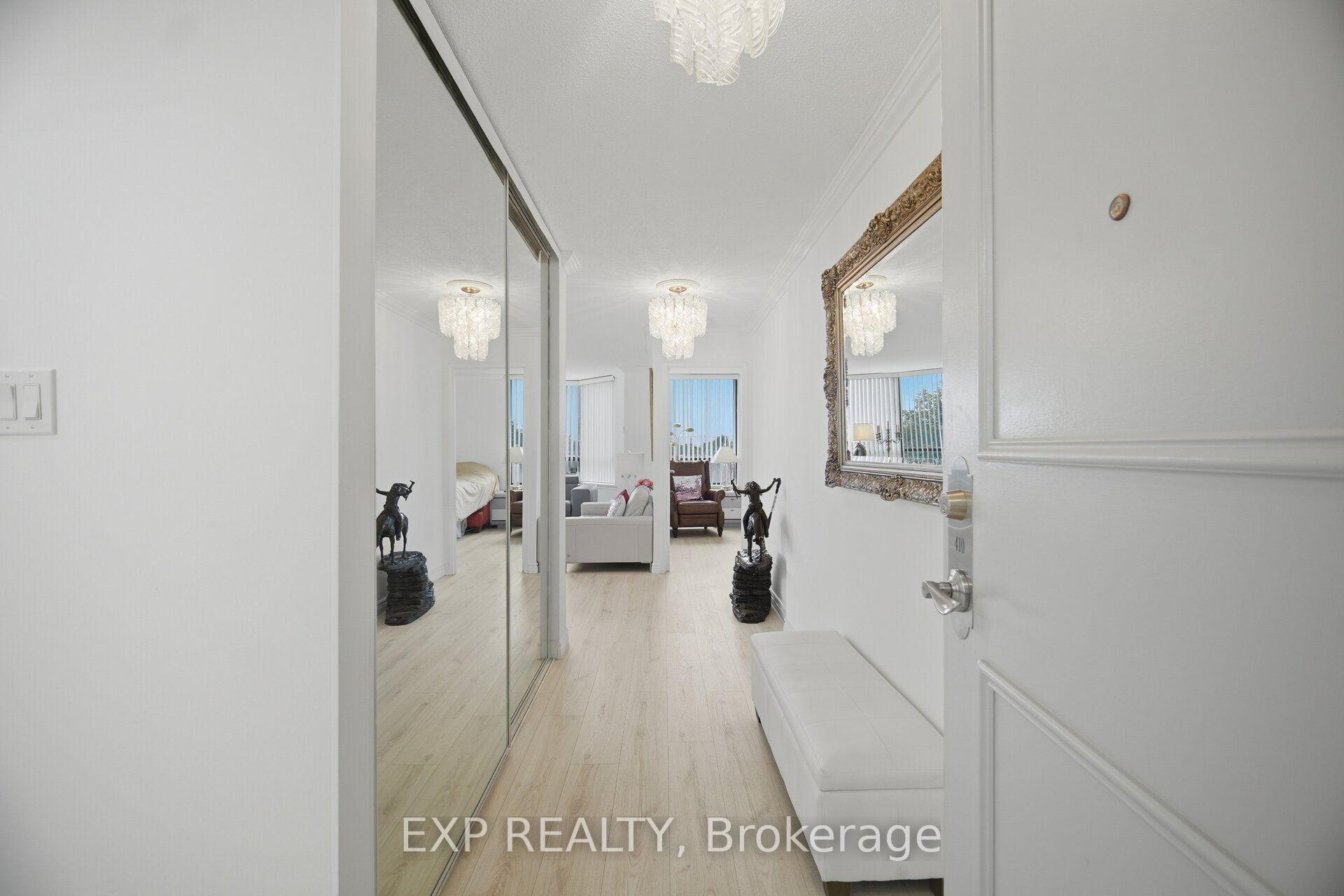 Photo 8 of Unit 410, 7440 Bathurst Street, Vaughan, Brownridge — HOMEH
