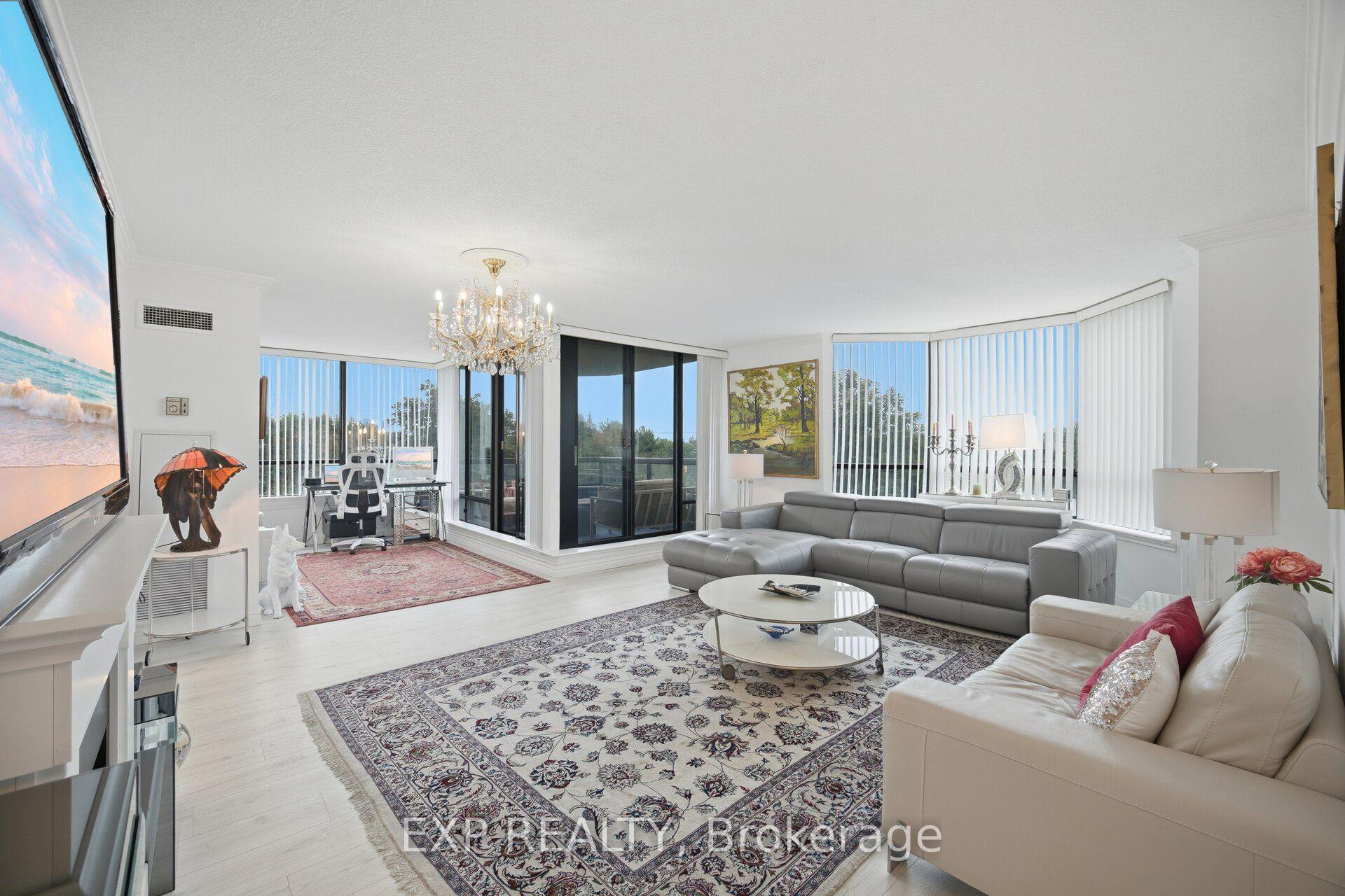 Photo 10 of Unit 410, 7440 Bathurst Street, Vaughan, Brownridge — HOMEH