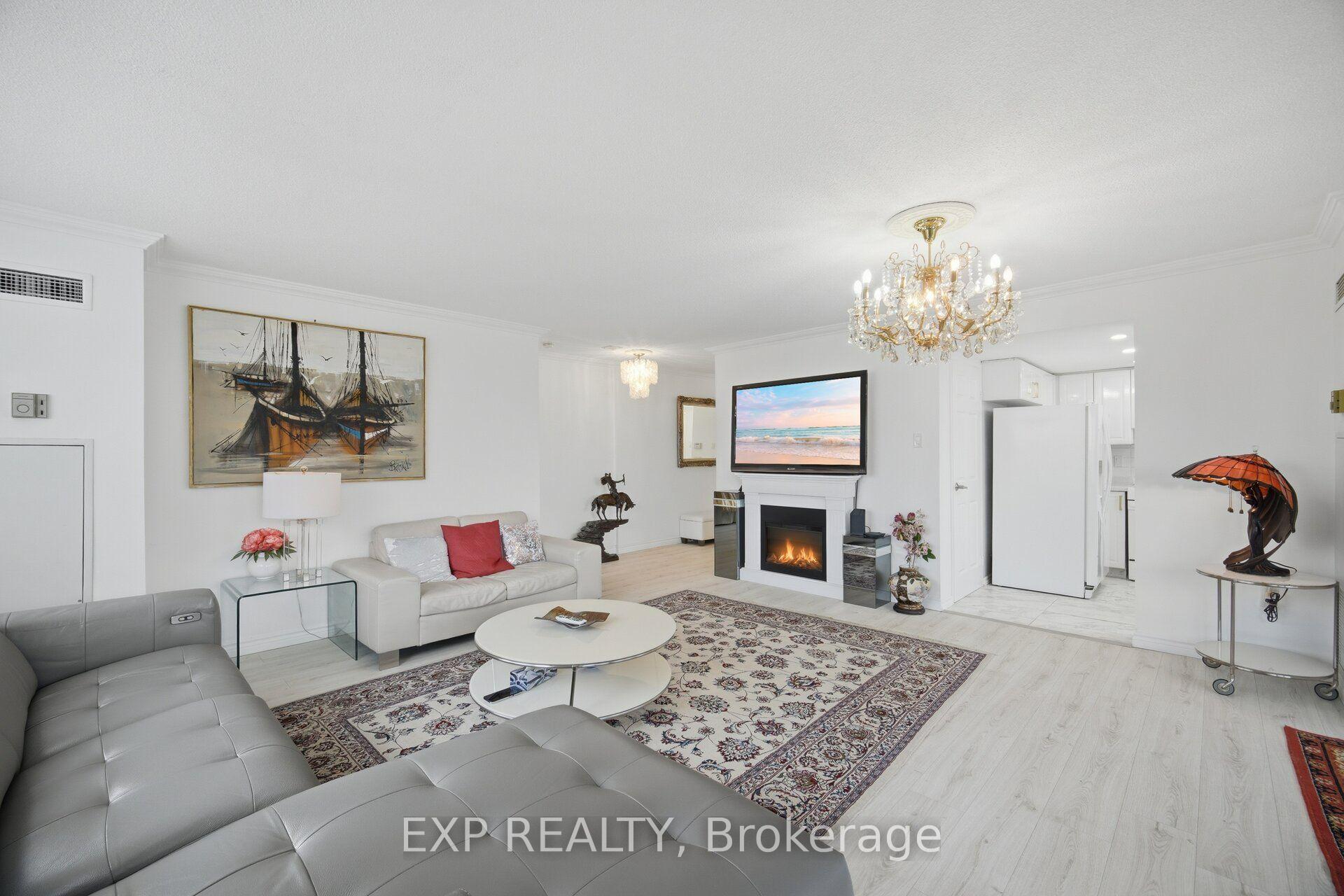 Photo 12 of Unit 410, 7440 Bathurst Street, Vaughan, Brownridge — HOMEH