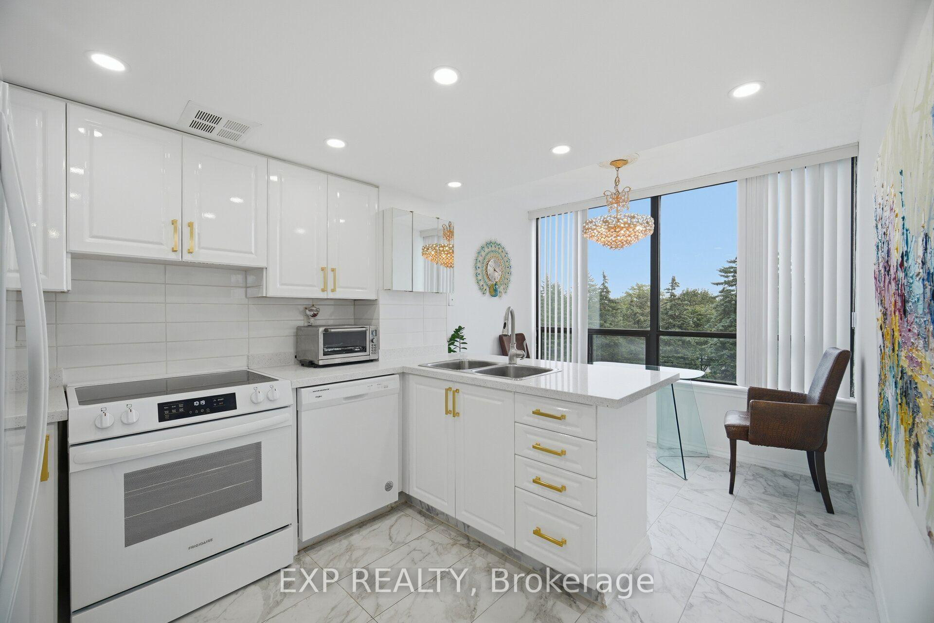 Photo 19 of Unit 410, 7440 Bathurst Street, Vaughan, Brownridge — HOMEH