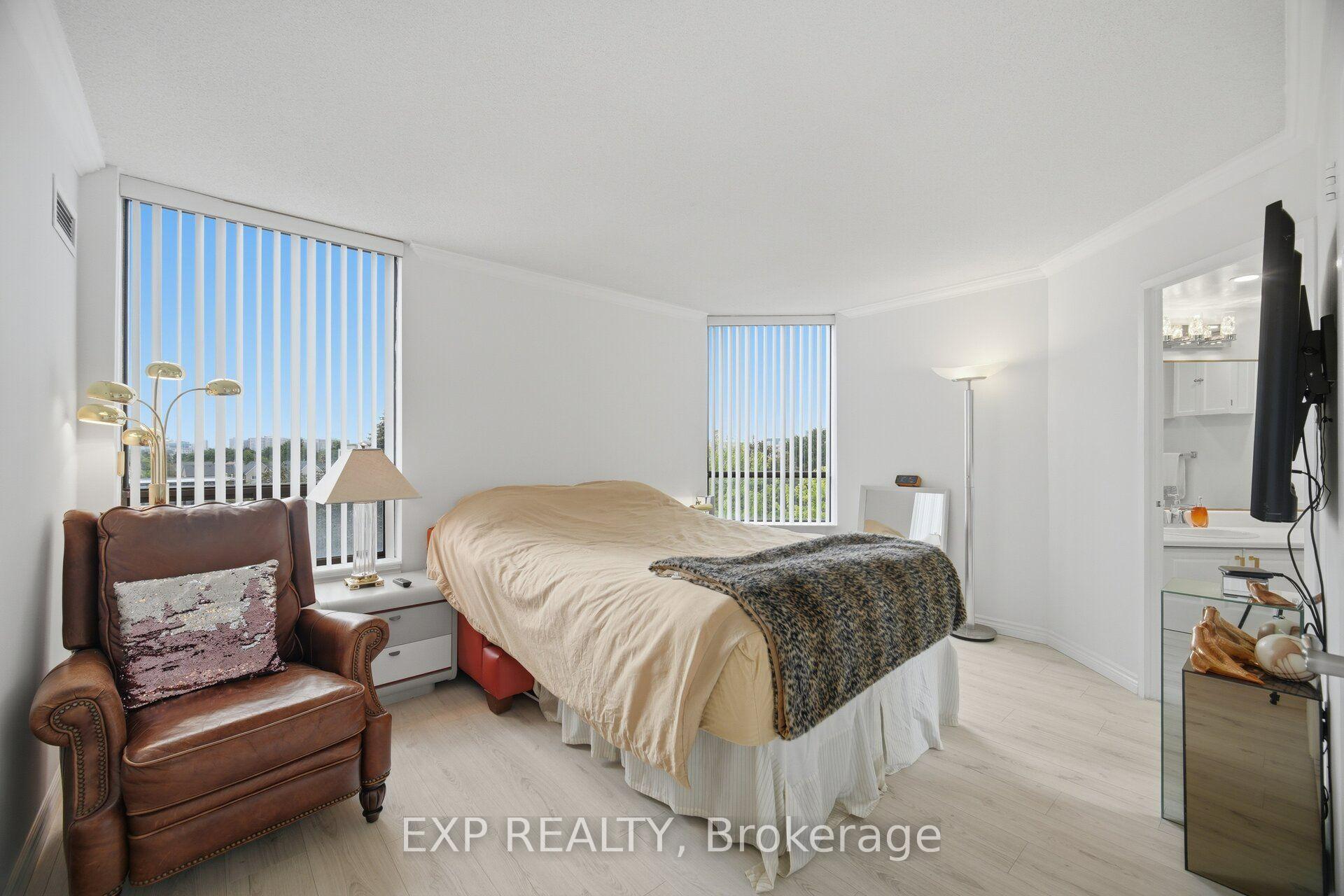 Photo 22 of Unit 410, 7440 Bathurst Street, Vaughan, Brownridge — HOMEH