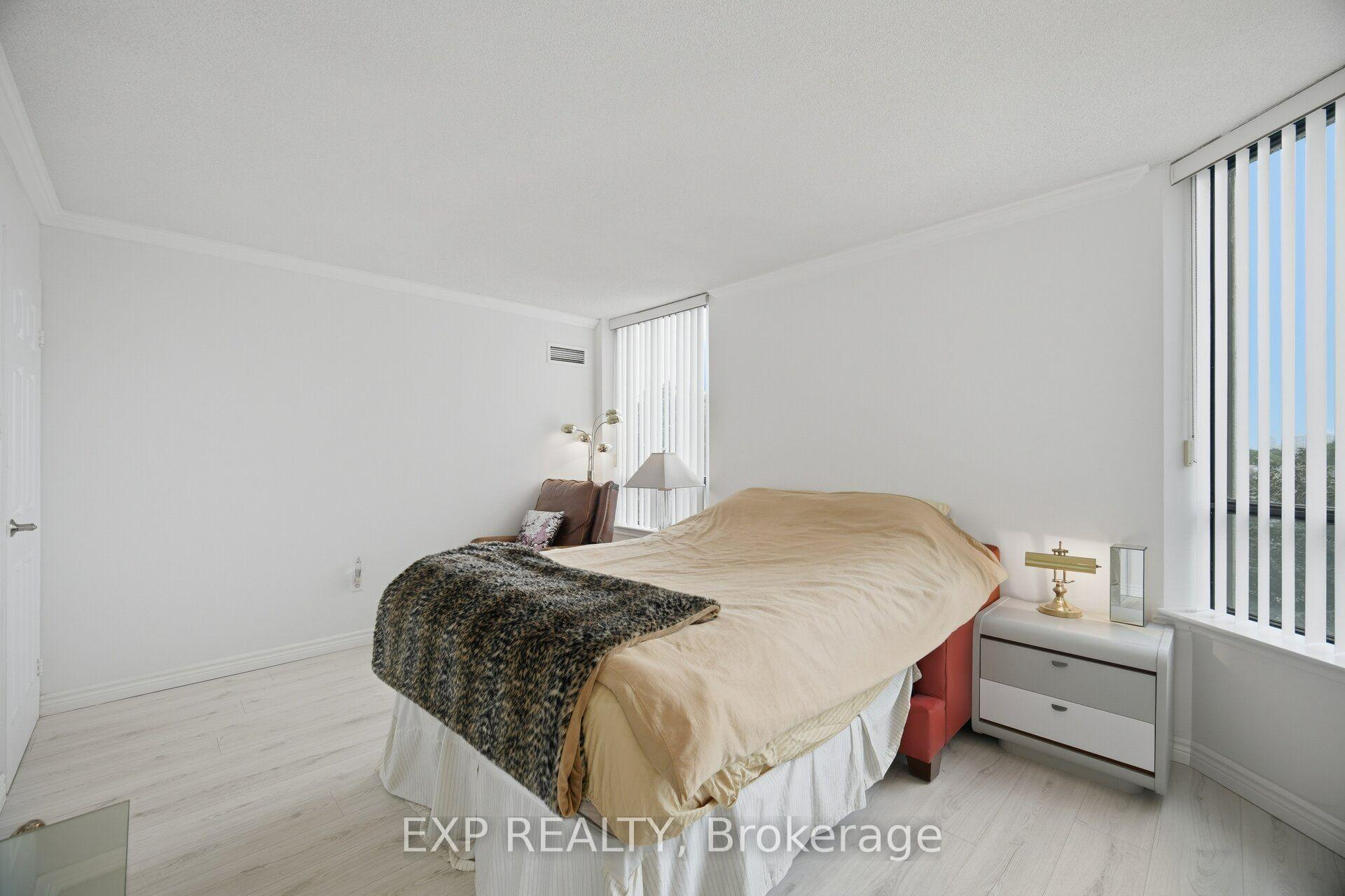 Photo 23 of Unit 410, 7440 Bathurst Street, Vaughan, Brownridge — HOMEH