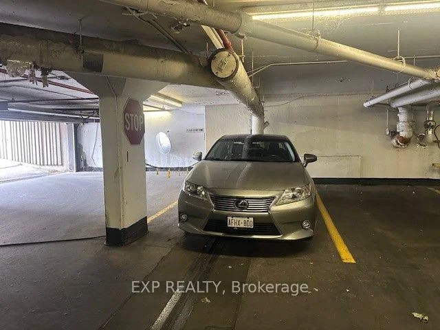 Photo 4 of Unit 410, 7440 Bathurst Street, Vaughan, Brownridge — HOMEH