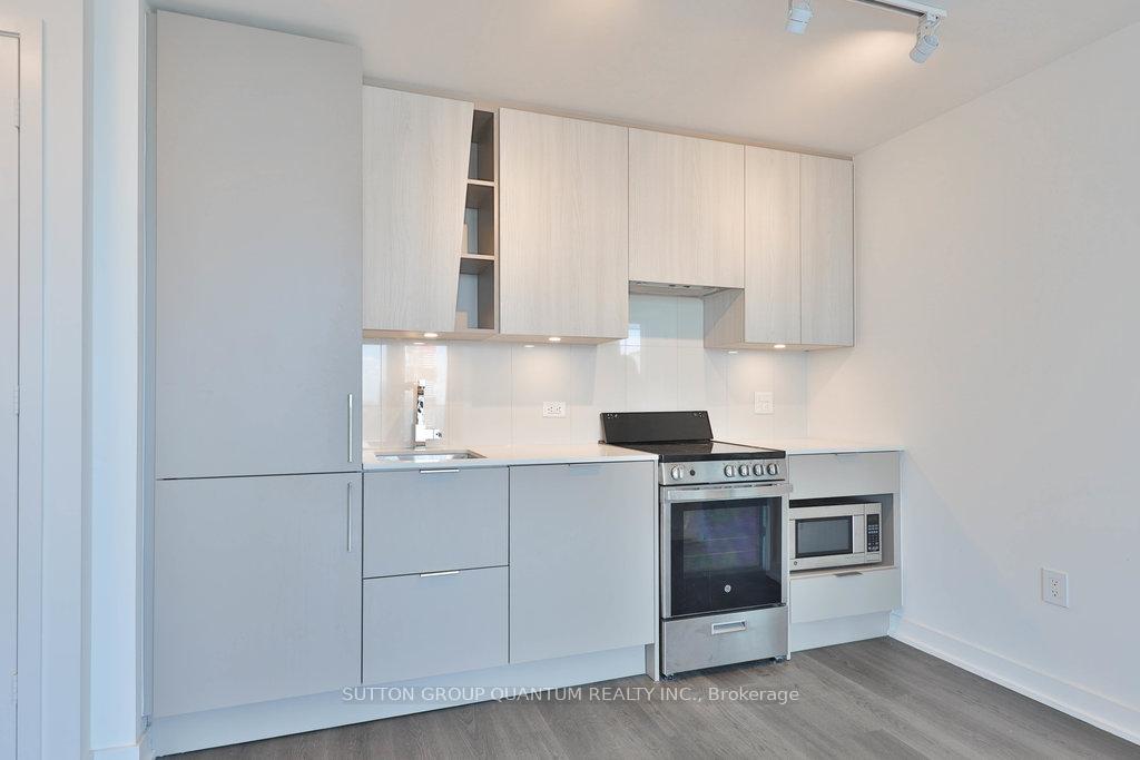 Photo 10 of Unit 4001, 3900 Confederation Parkway, Mississauga, City Centre — HOMEH