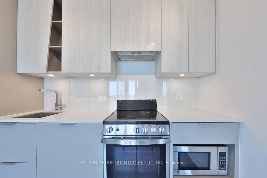 Photo 15 of Unit 4001, 3900 Confederation Parkway, Mississauga, City Centre — HOMEH