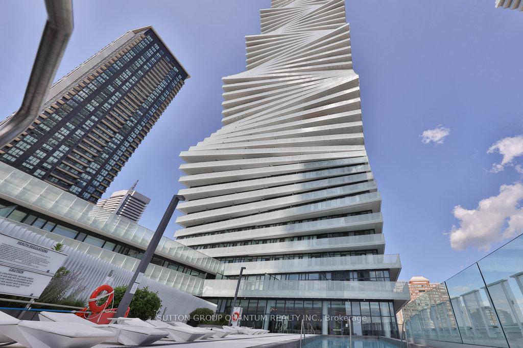 Photo 37 of Unit 4001, 3900 Confederation Parkway, Mississauga, City Centre — HOMEH
