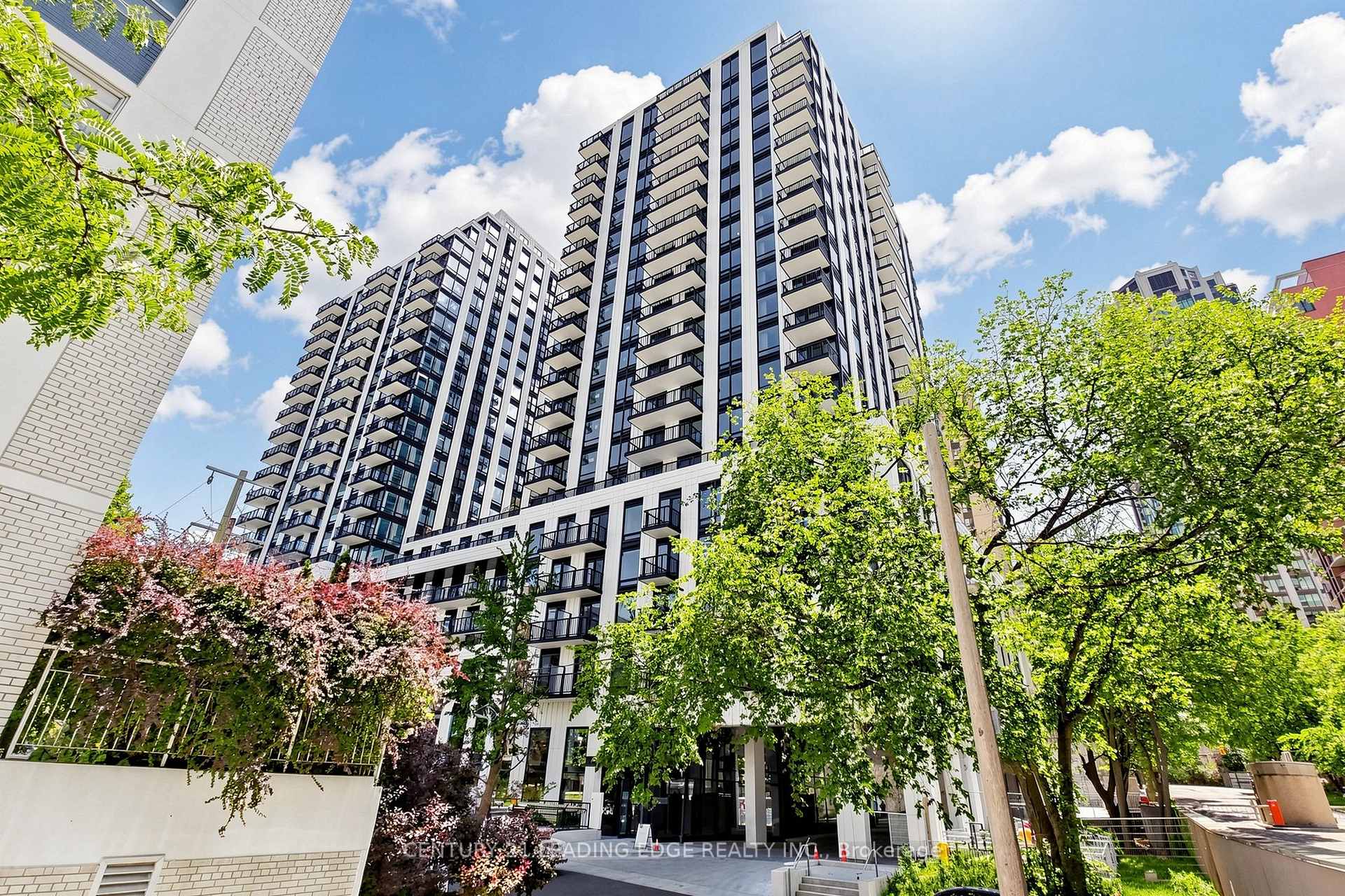 Photo 1 of Unit 925, 89 Montclair Avenue, Toronto, Forest Hill South — HOMEH