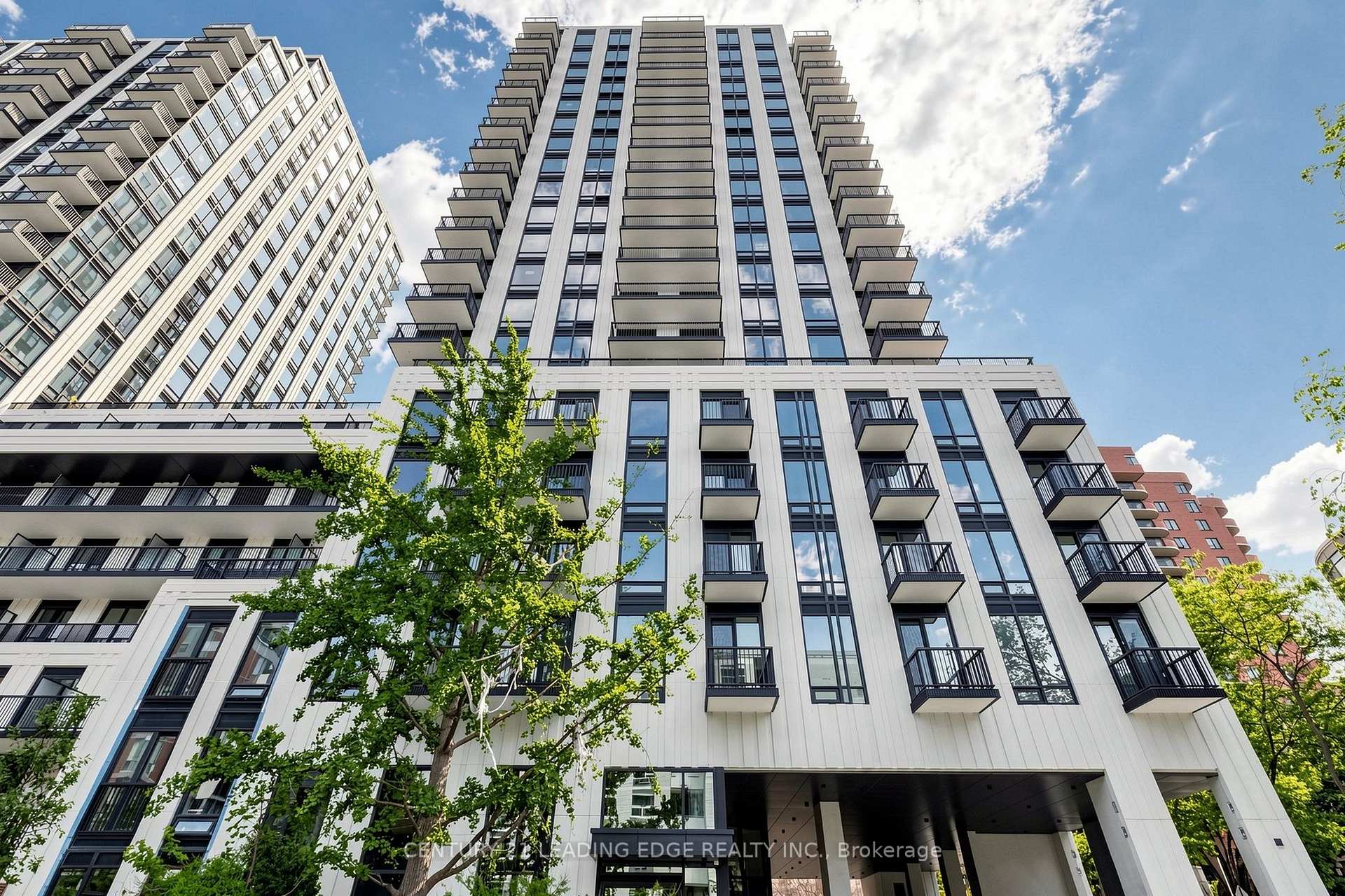 Photo 3 of Unit 925, 89 Montclair Avenue, Toronto, Forest Hill South — HOMEH